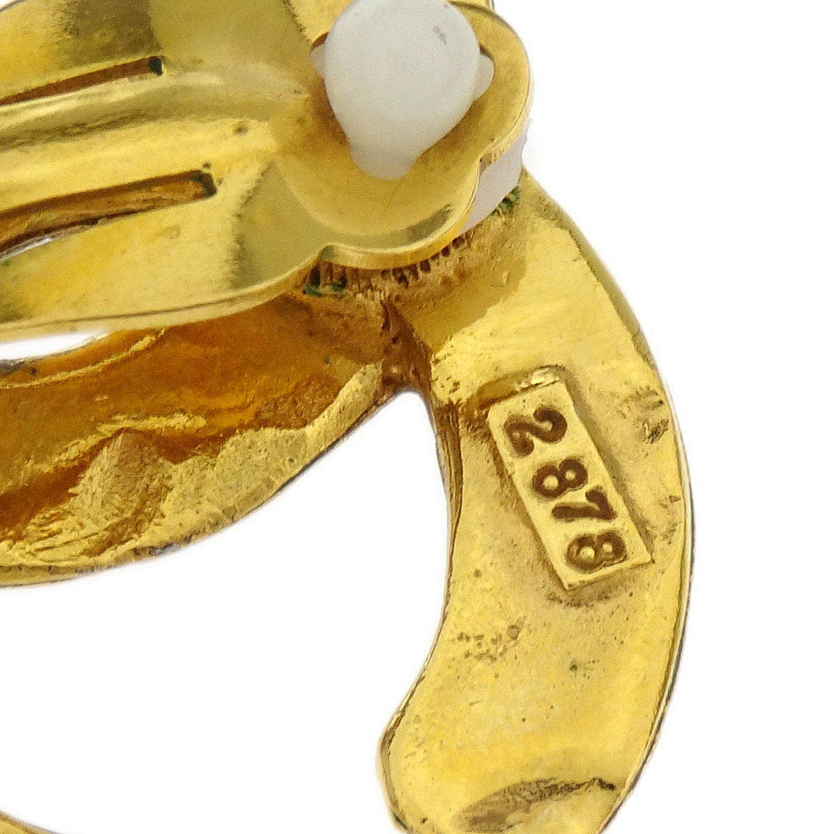 Chanel Gold CC Earrings Clip - On 2878/29