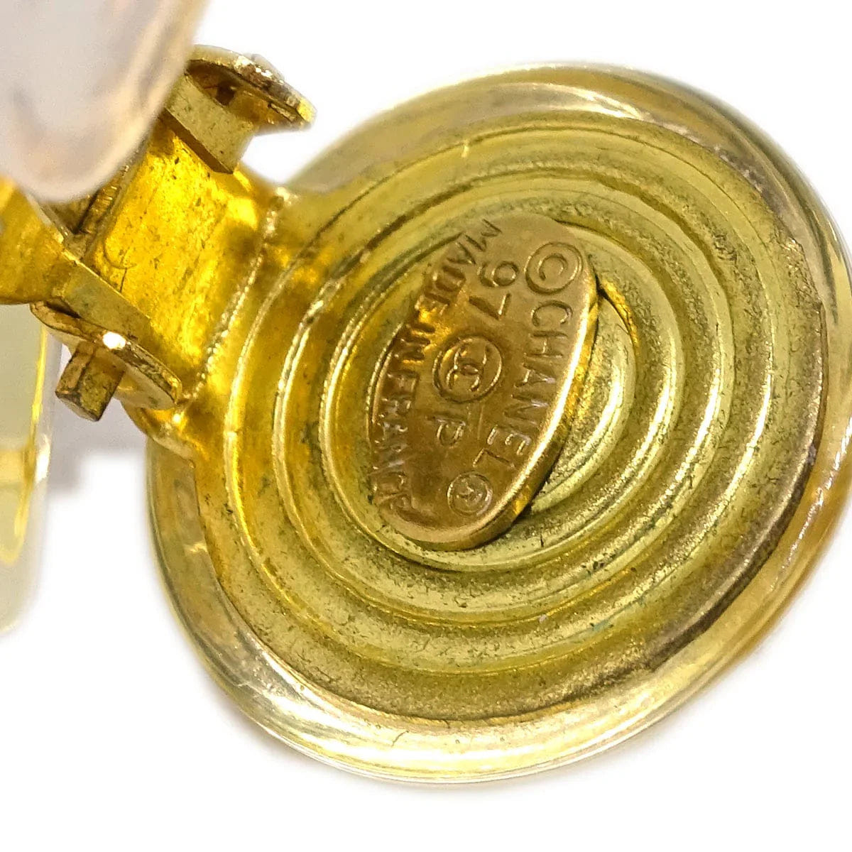 Chanel Dangle Earrings Clip - On Gold Acrylic 97P