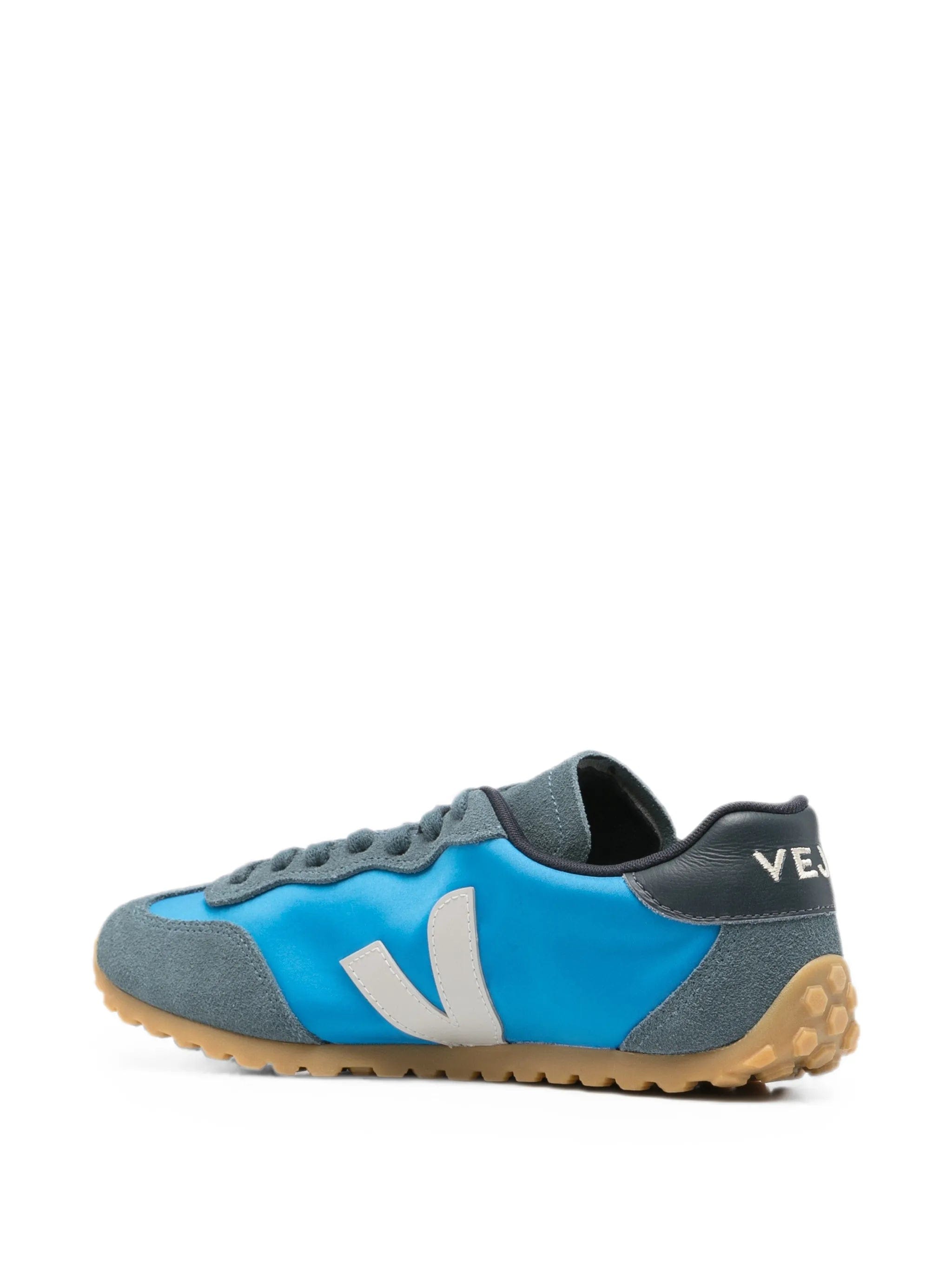 VEJA GT sneakers