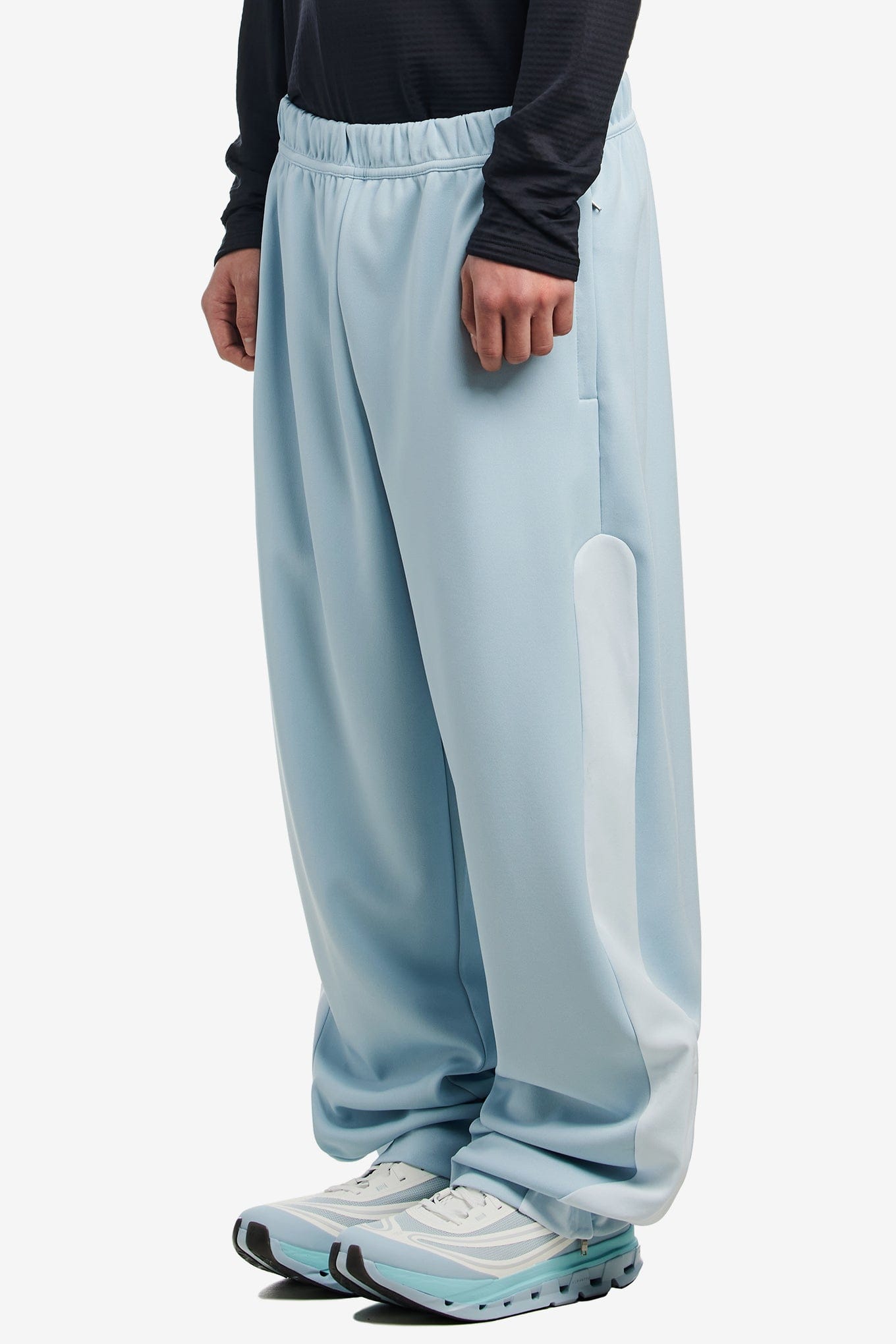 On Running TRACK PANTS IKON