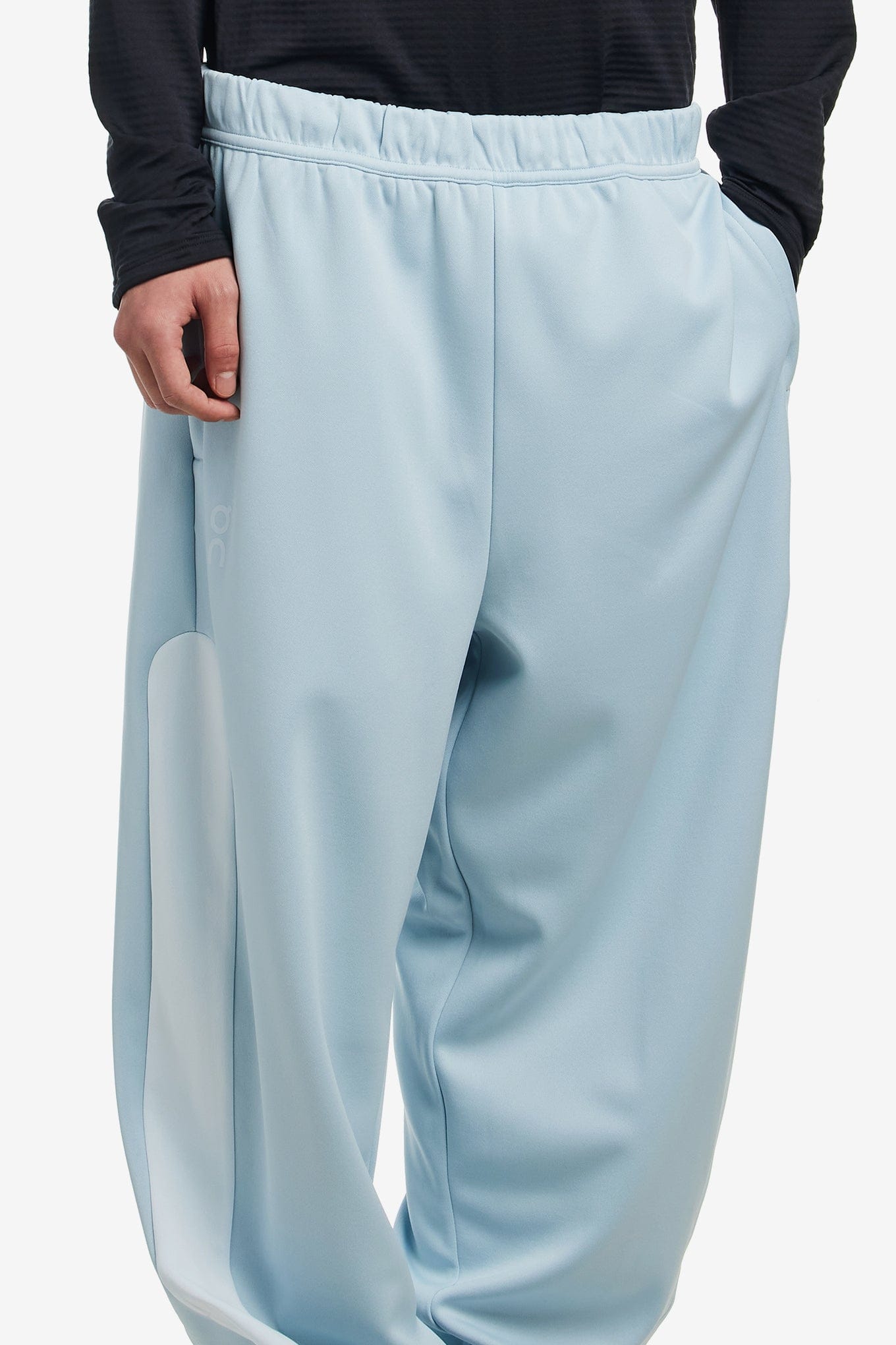 On Running TRACK PANTS IKON