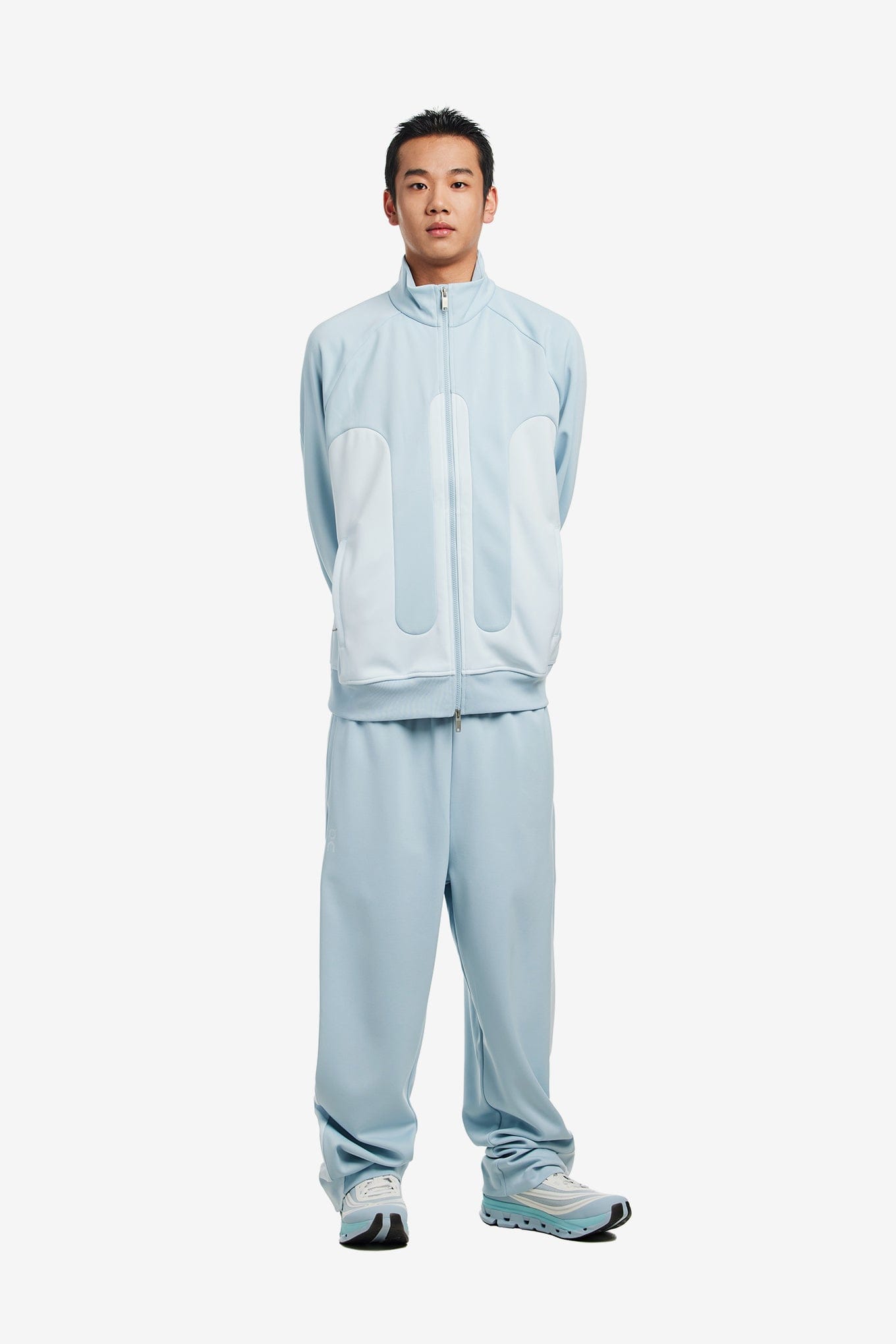 On Running TRACK PANTS IKON