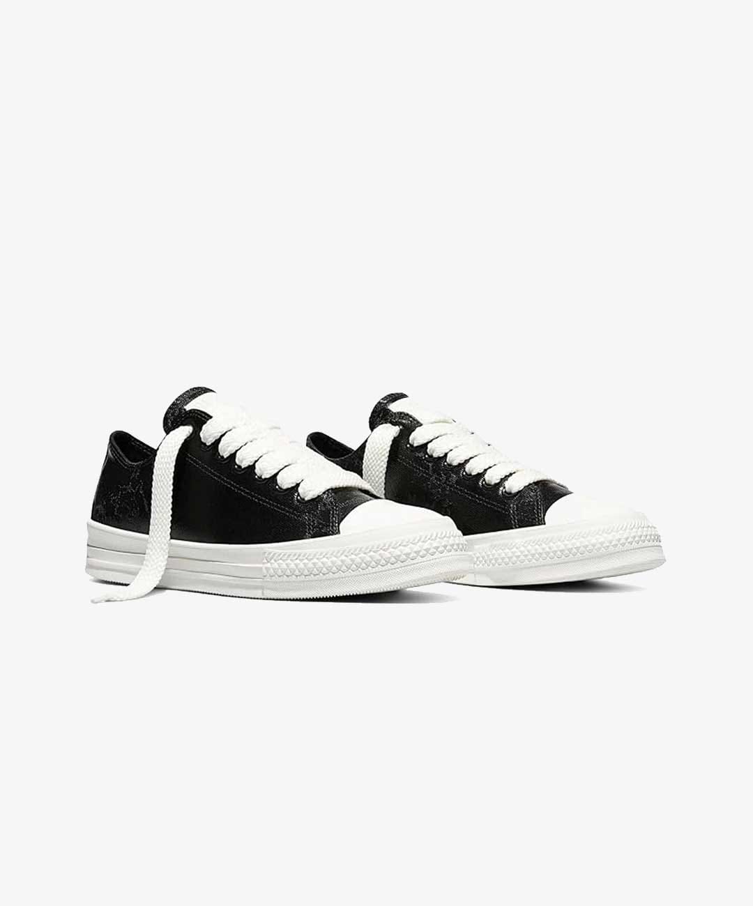 CONVERSE | CHUCK TAYLOR ALL STAR { BLACK/VINTAGE WHITE