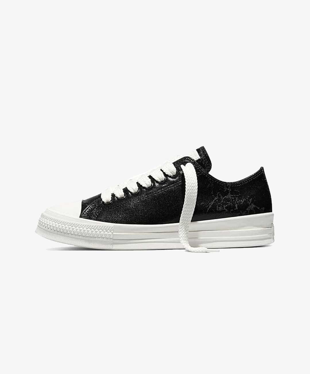 CONVERSE | CHUCK TAYLOR ALL STAR { BLACK/VINTAGE WHITE