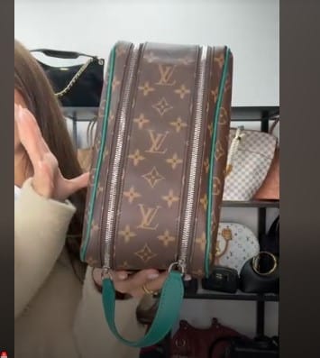 Louis Vuitton L26022823 LV Dopp Kit Monogram