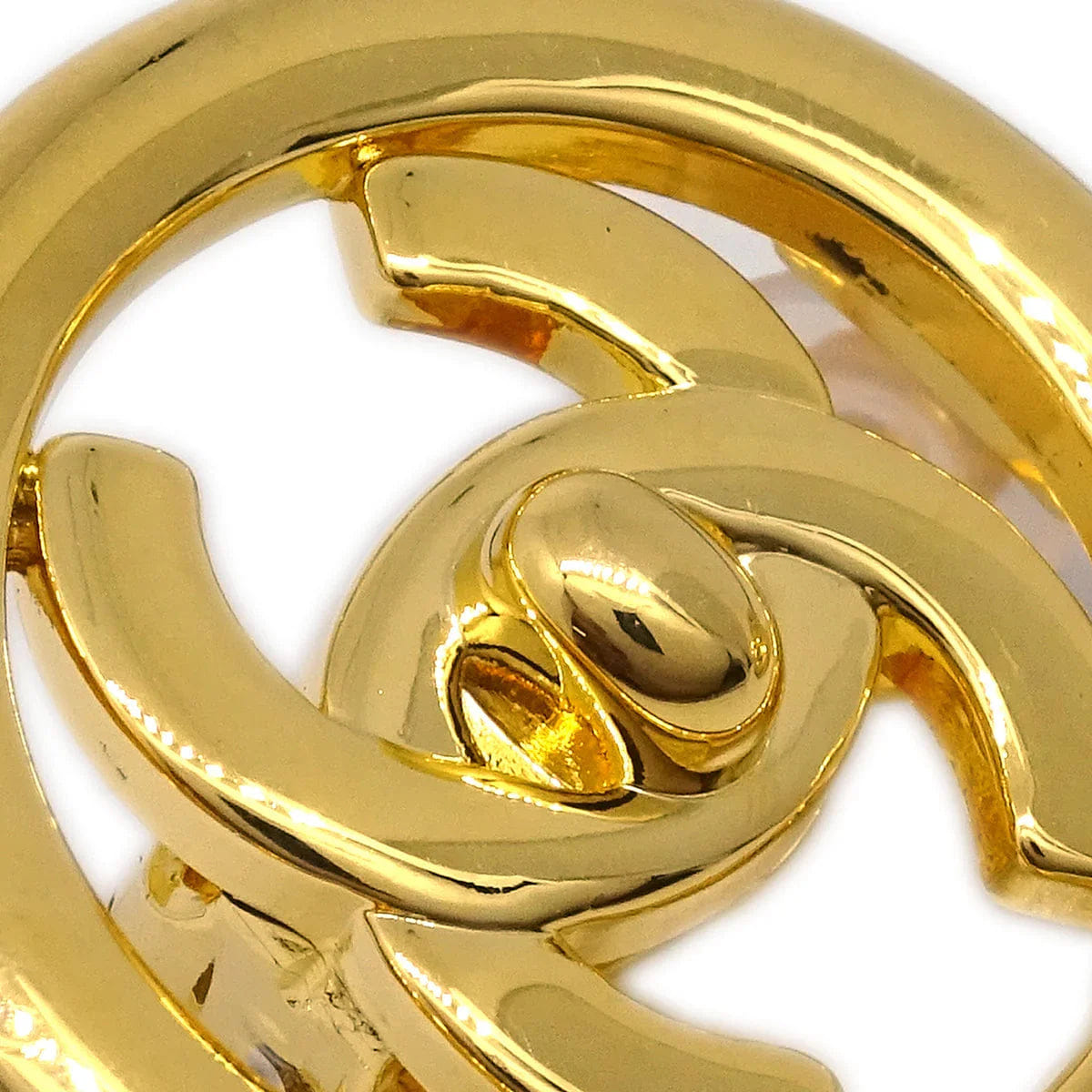 Chanel CC Turnlock Button Earrings Gold Clip - On 97P