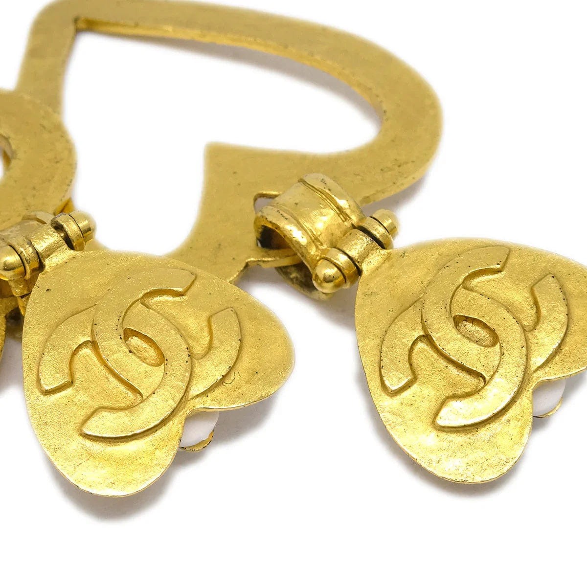 Chanel Heart Dangle Hoop Earrings Gold Clip - On 95P