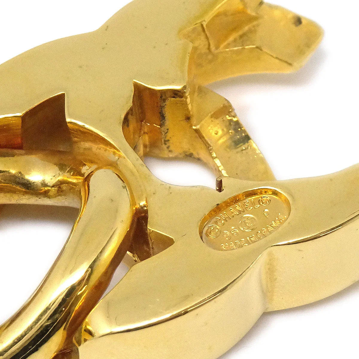 Chanel 1996 Turnlock Gold Chain Bracelet 96P