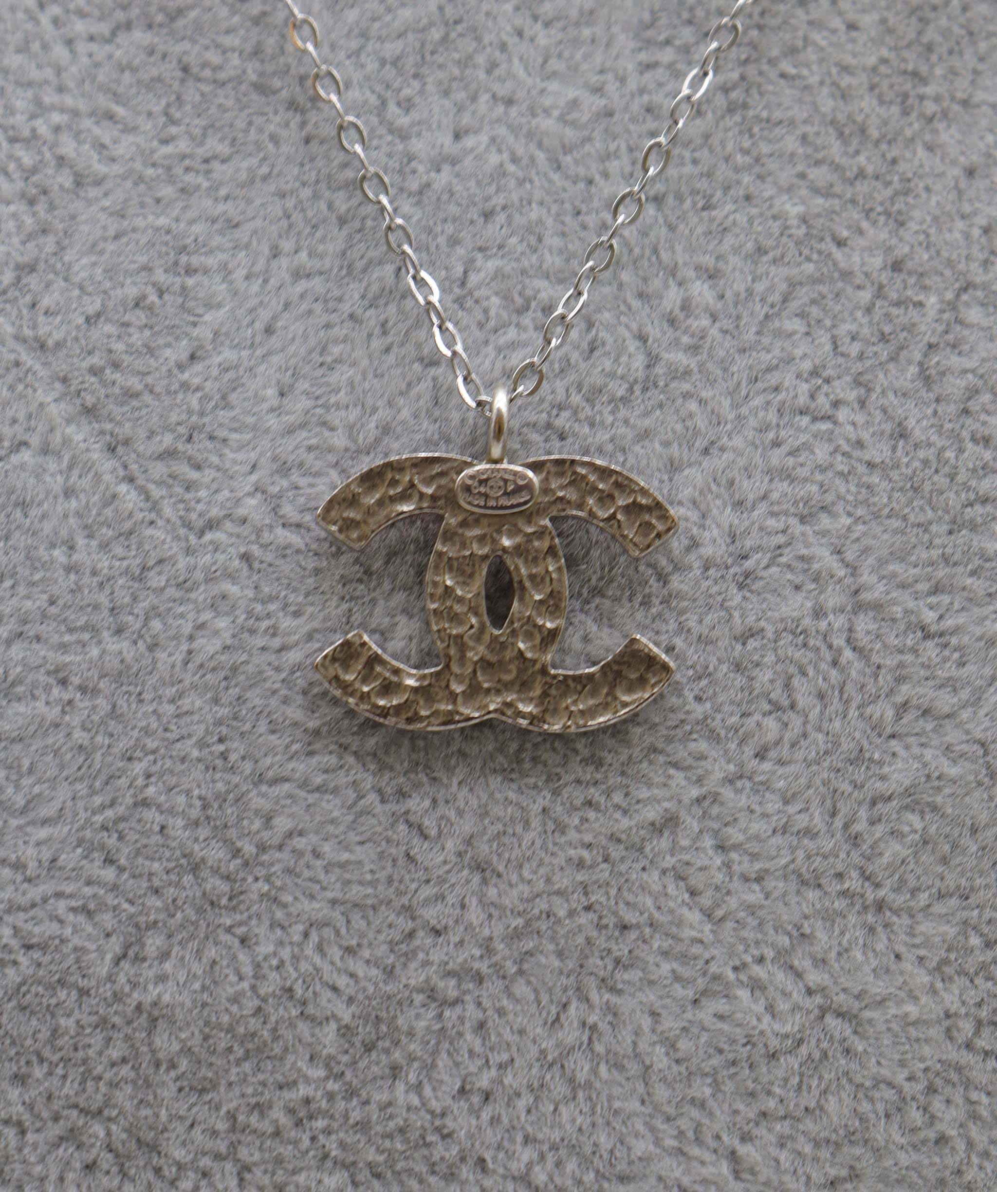 CHANEL VINTAGE NECKLACE COCOMARK ACCESSORY 04P DXBS2244