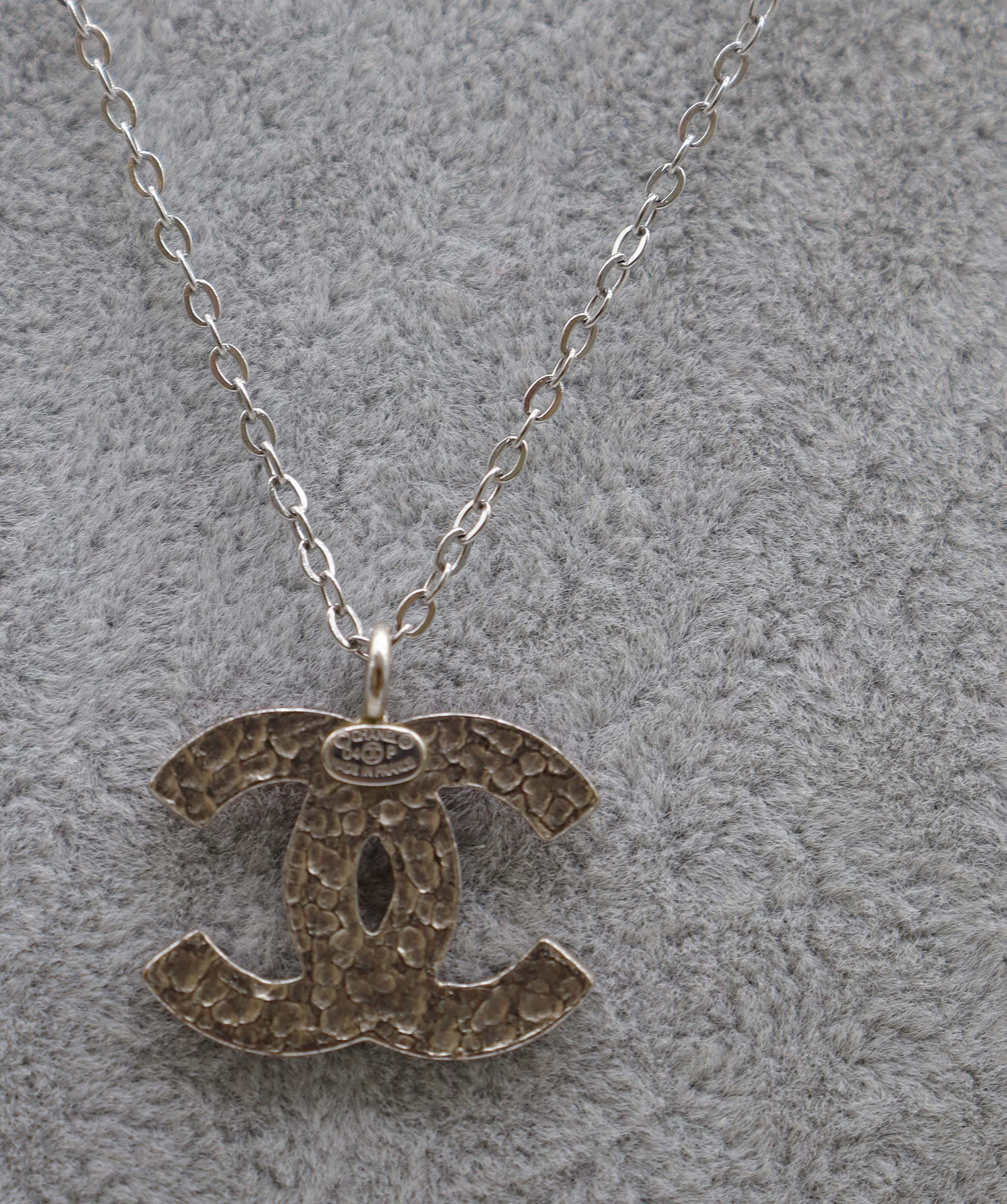 CHANEL VINTAGE NECKLACE COCOMARK ACCESSORY 04P DXBS2244