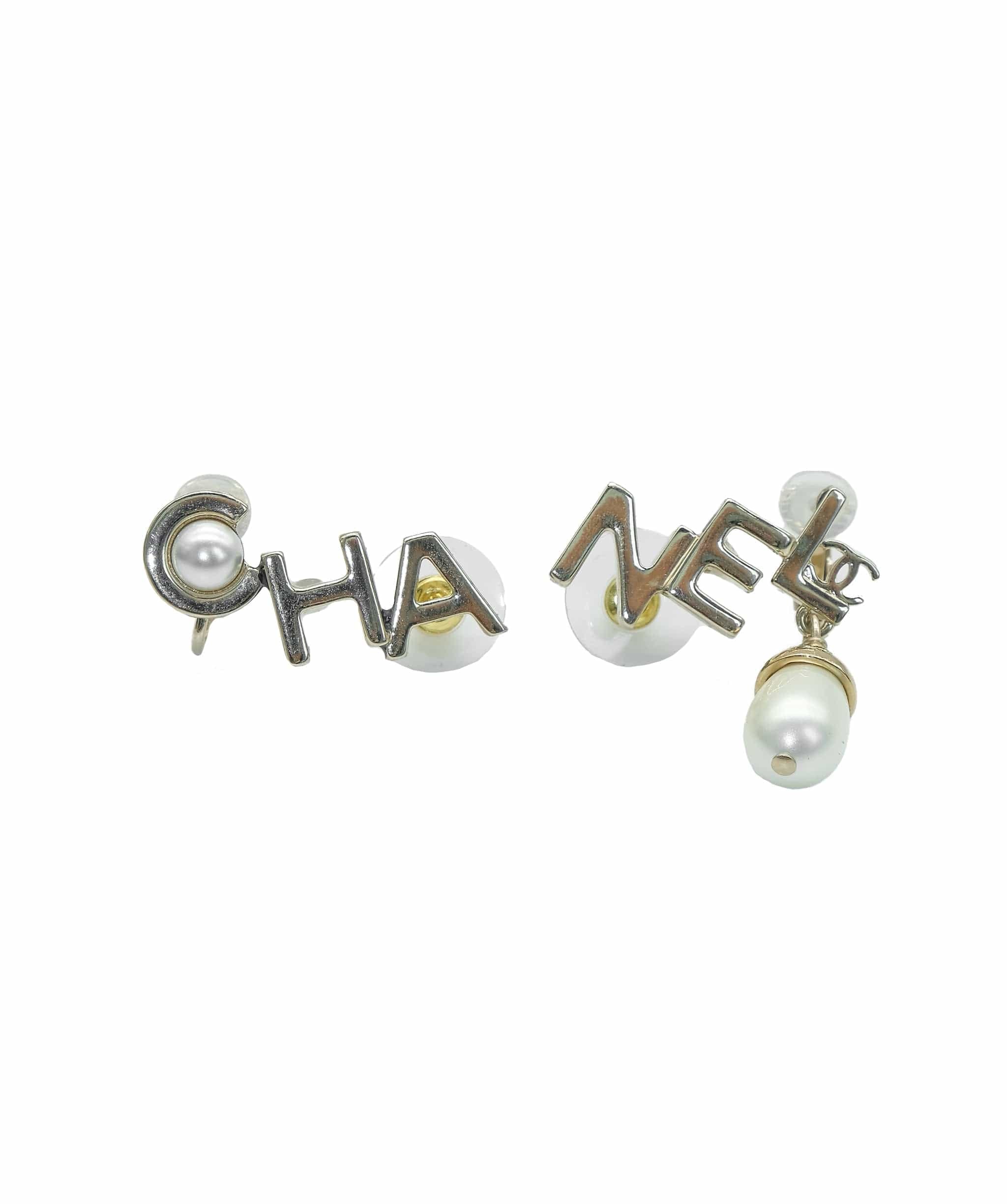 Chanel Logo Pearl Earrings RJL1943