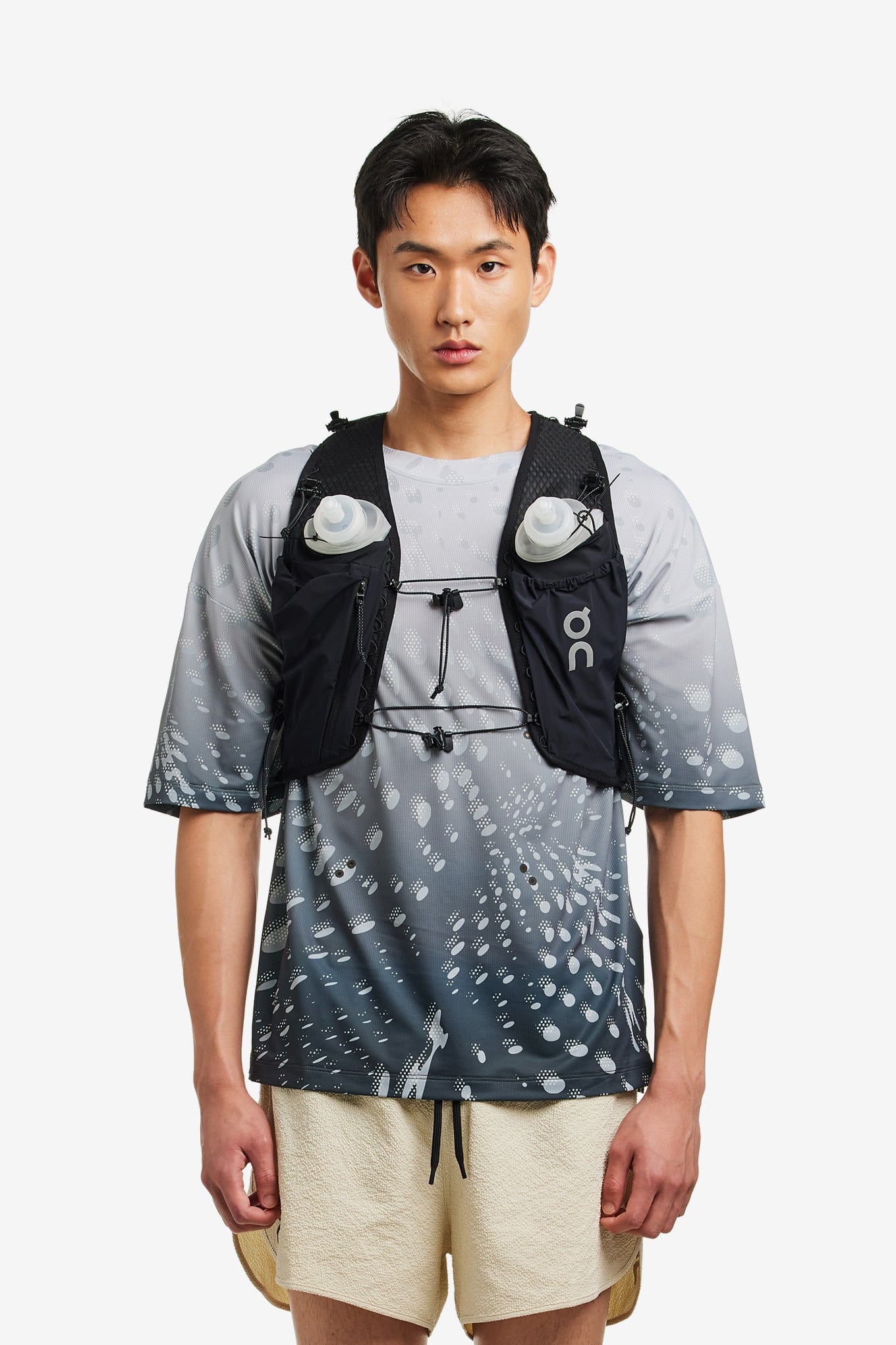 On Running ULTRA VEST PRO
