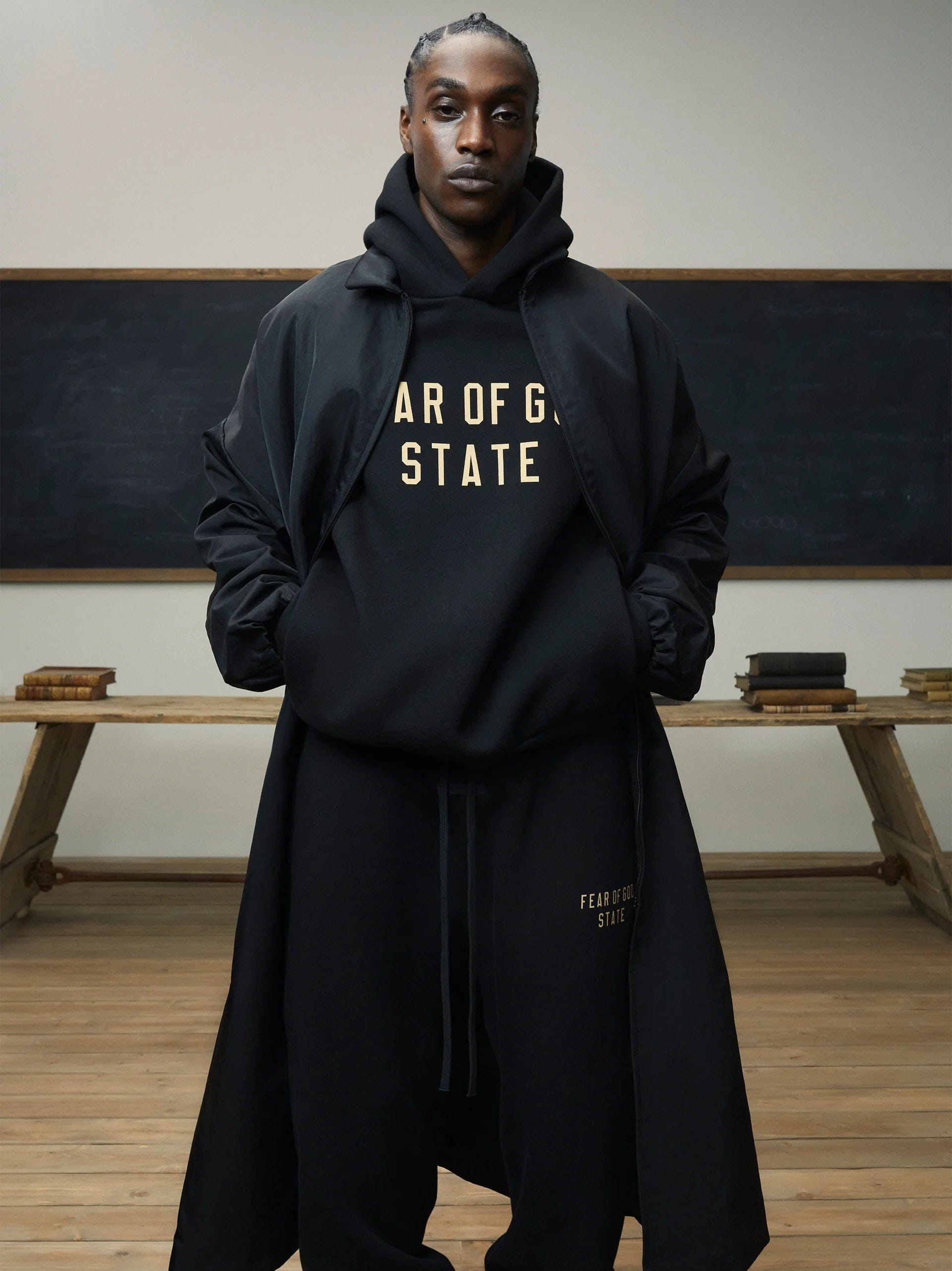 Fear of God Essentials Cuffed Fleece Sweatpants State (FW24) Black