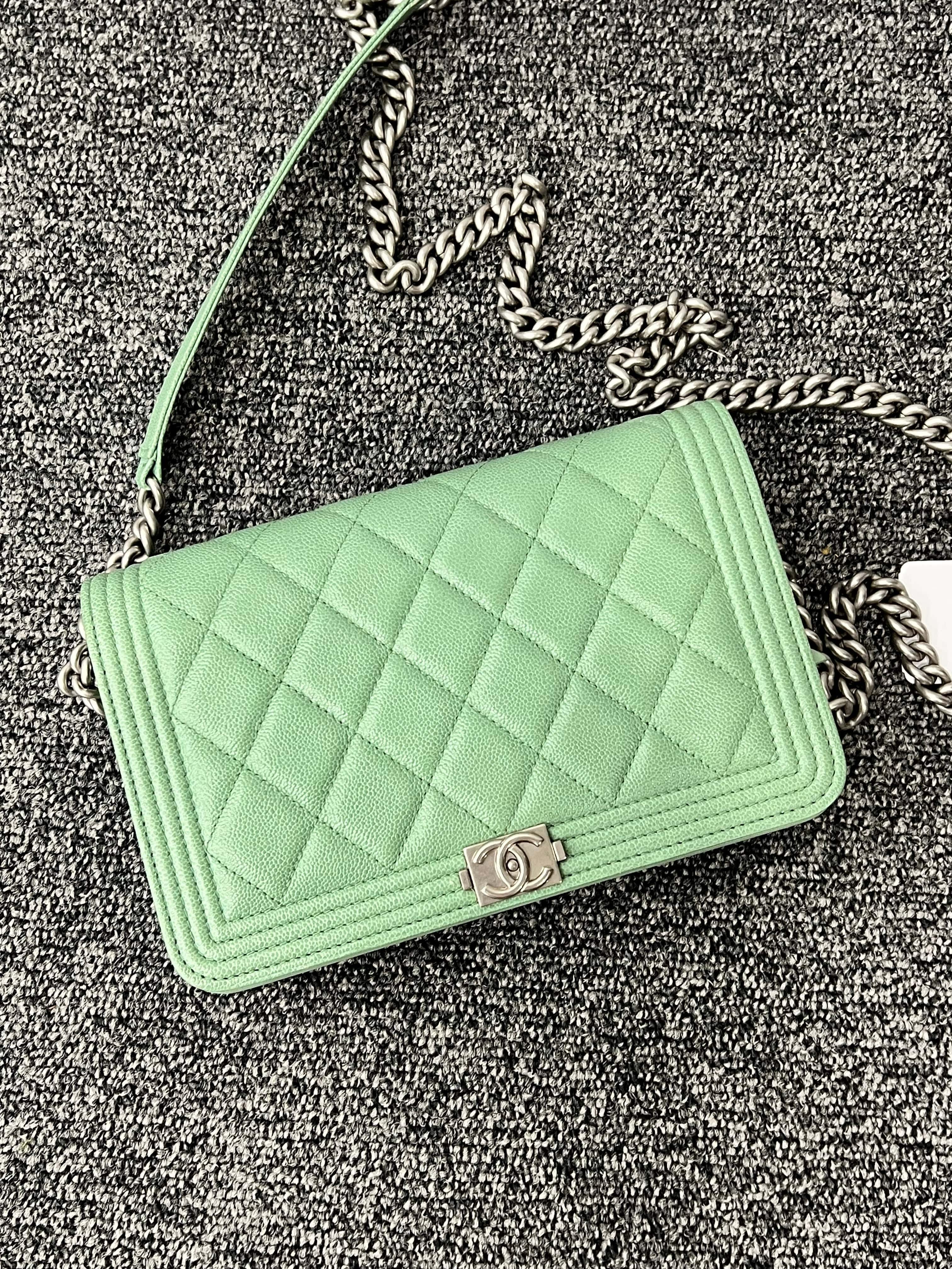 Chanel Boy Chanel Chain Wallet Caviar Mint Green Small Pressed Mark B0107WBL3F