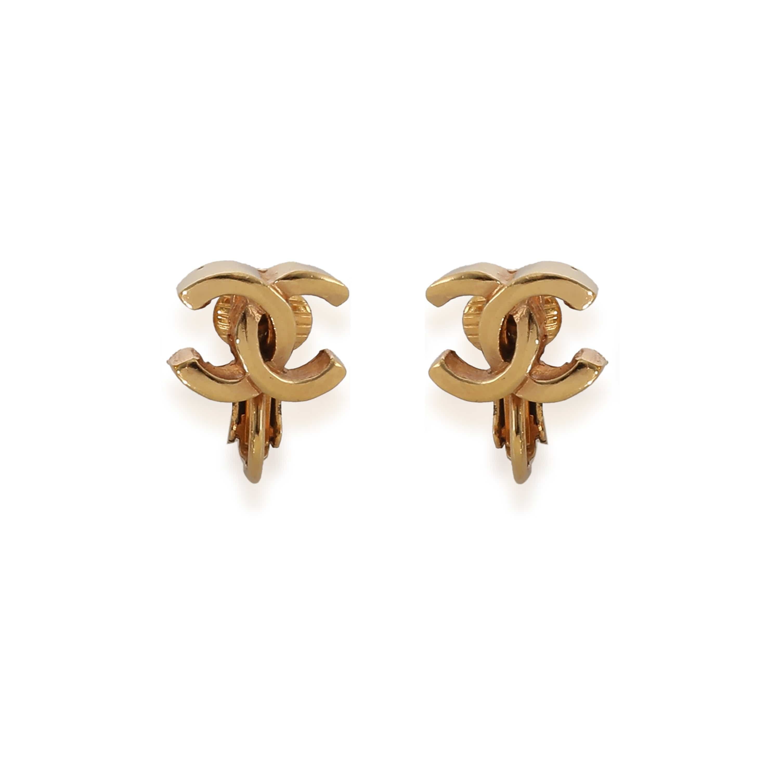 Chanel CC Vintage Gold Clip on Earrings ULC1037