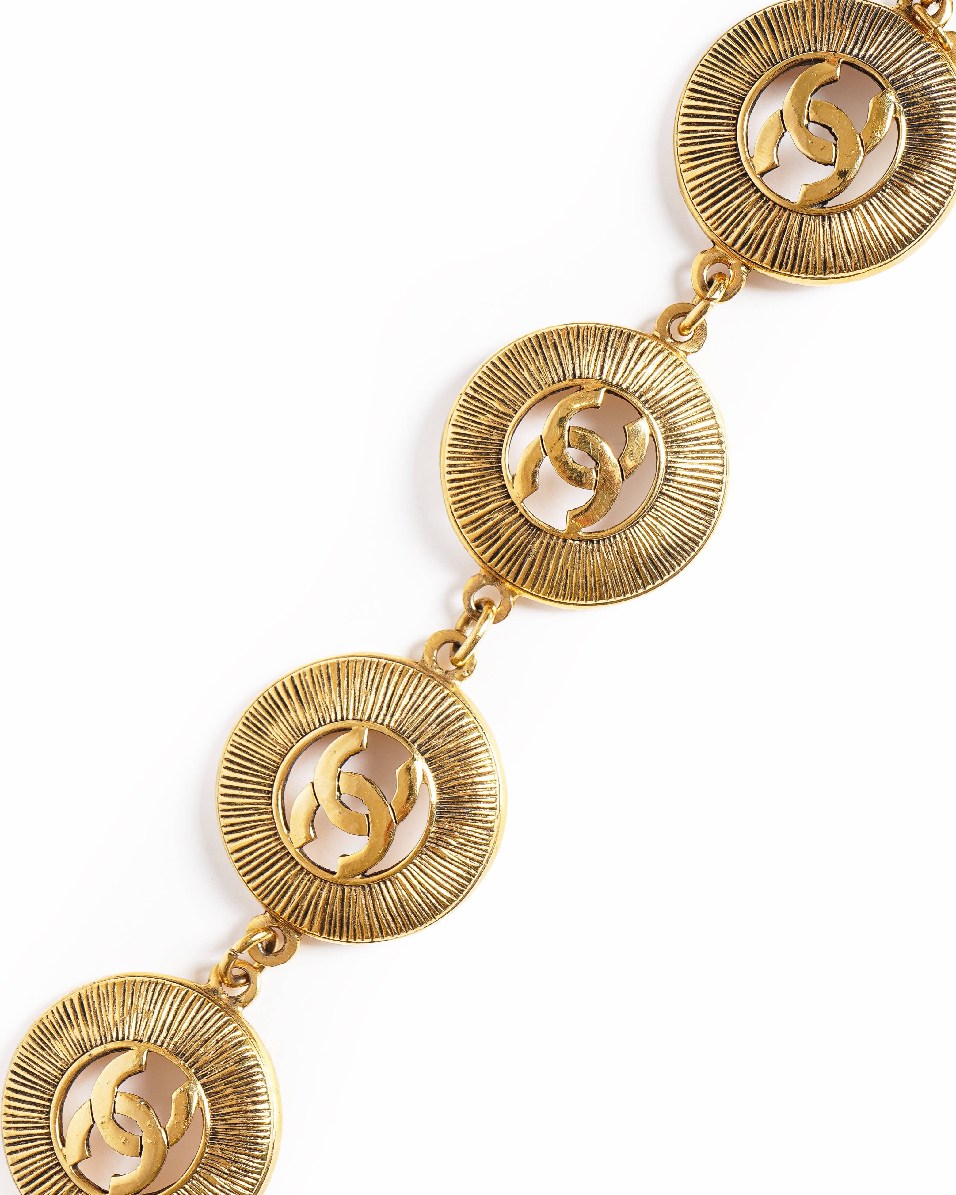 Chanel Vintage CC Medallion Link Bracelet Made In France 1990