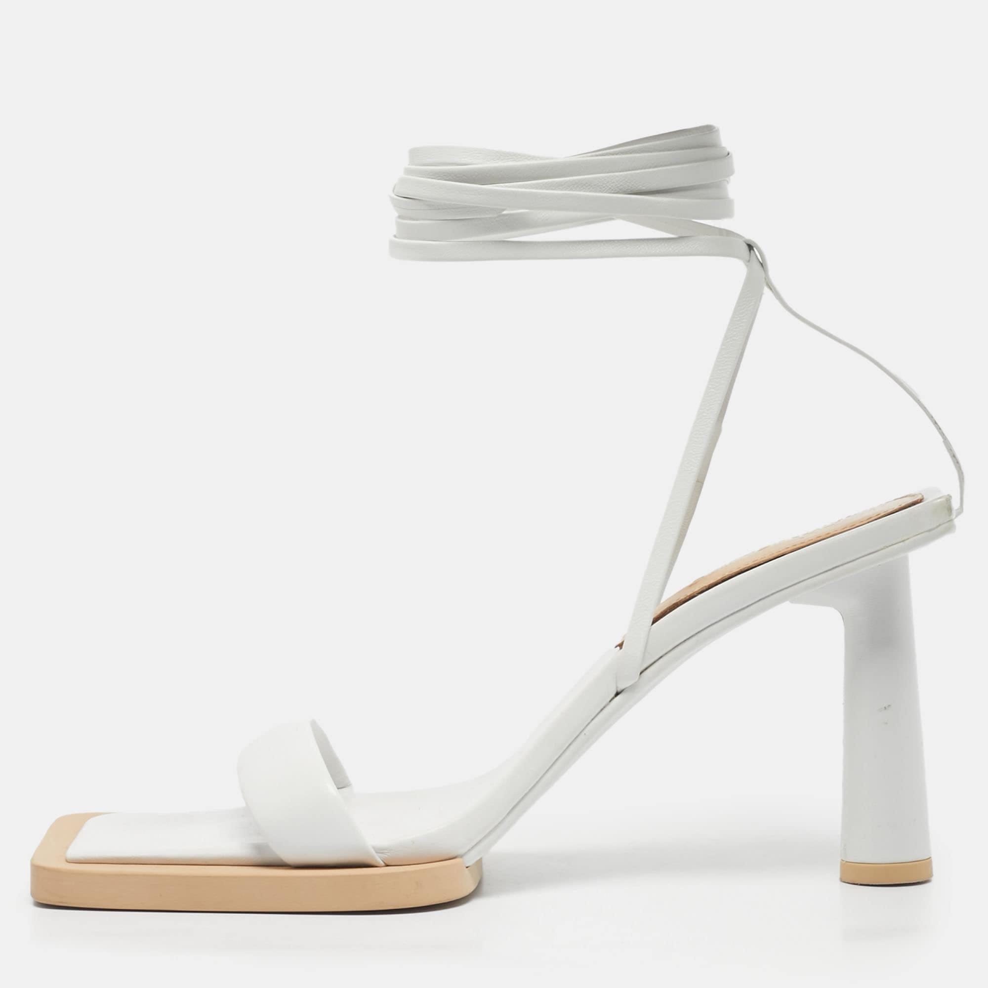 Jacquemus White Leather 'les Carrés Ronds 75 Asymmetrical Sandals