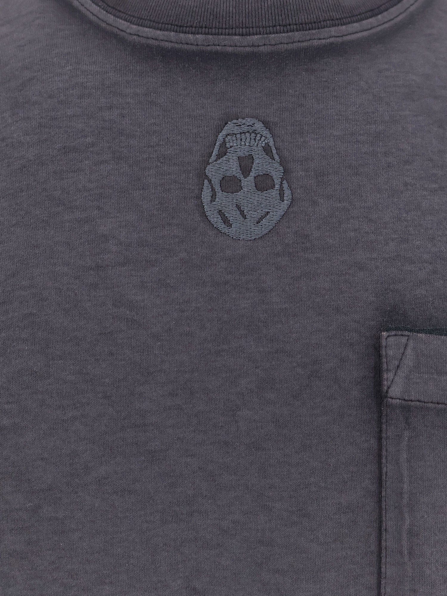 Alexander McQueen Cotton t - shirt with frontal iconic skull