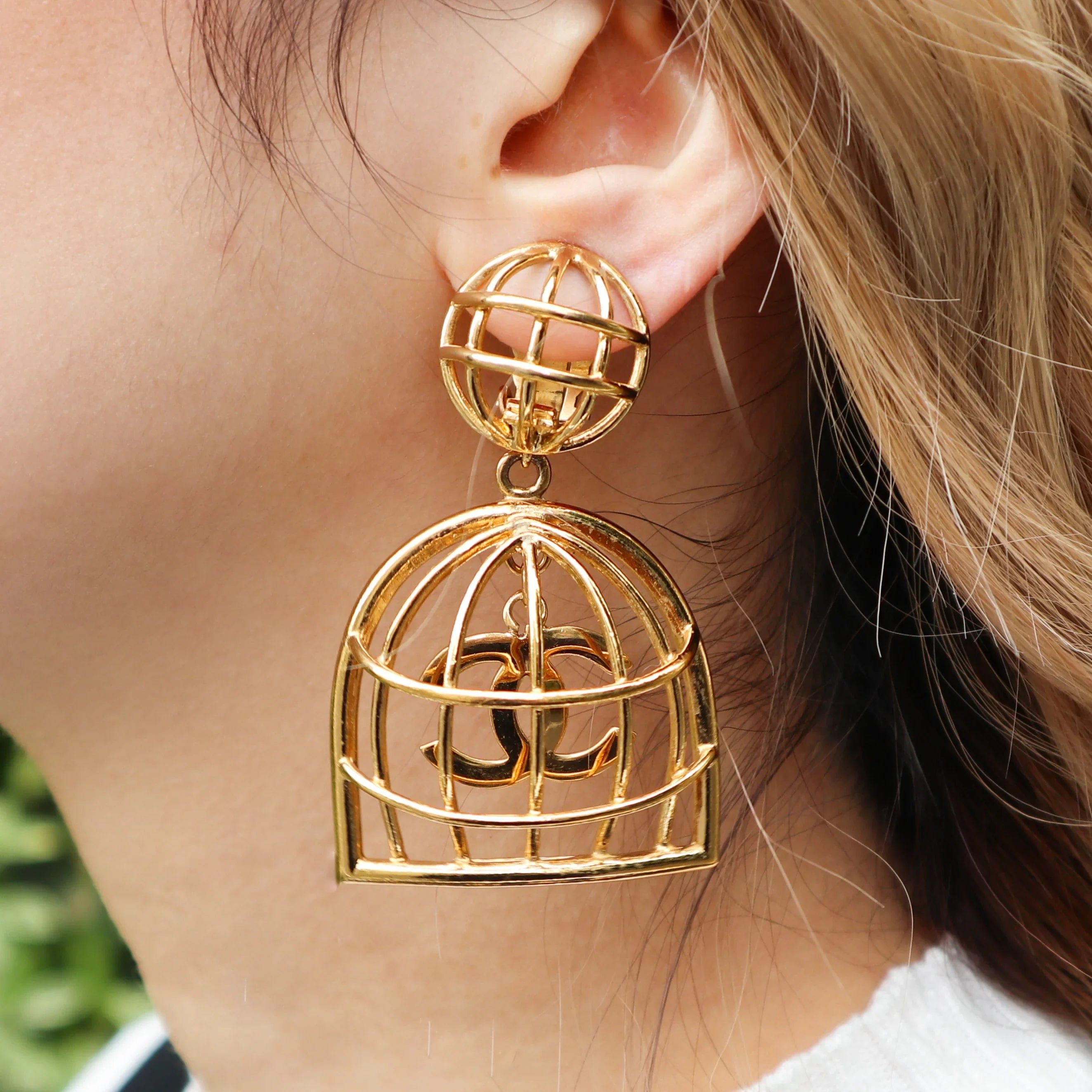 Chanel 1993 Birdcage Dangle Earrings Clip - On Gold