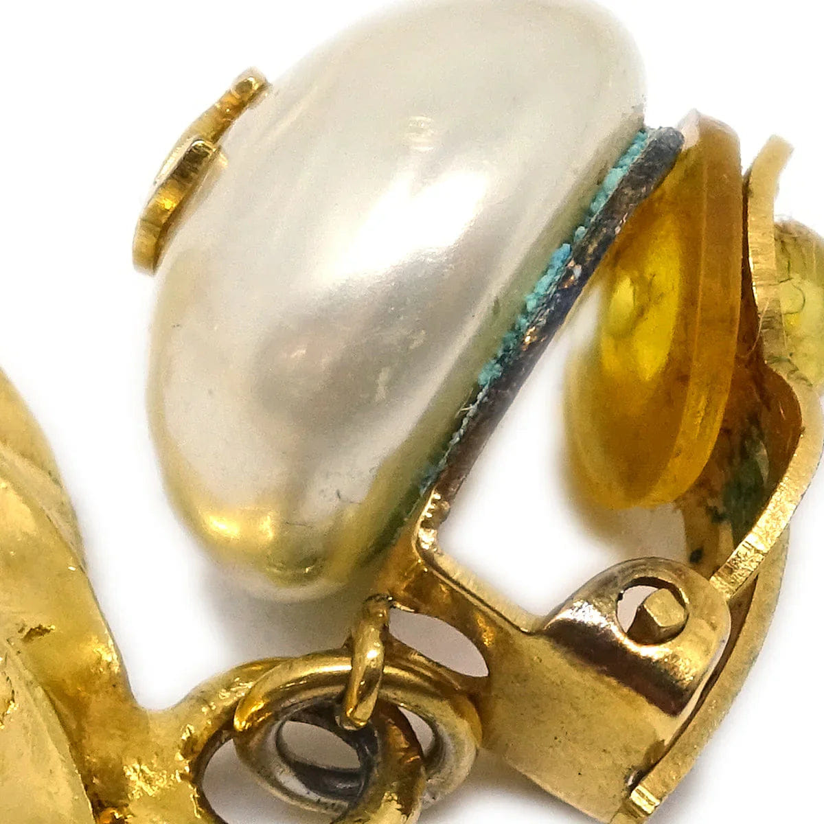 Chanel Hoop Earrings Gold Costume Pearl Clip - On 96A
