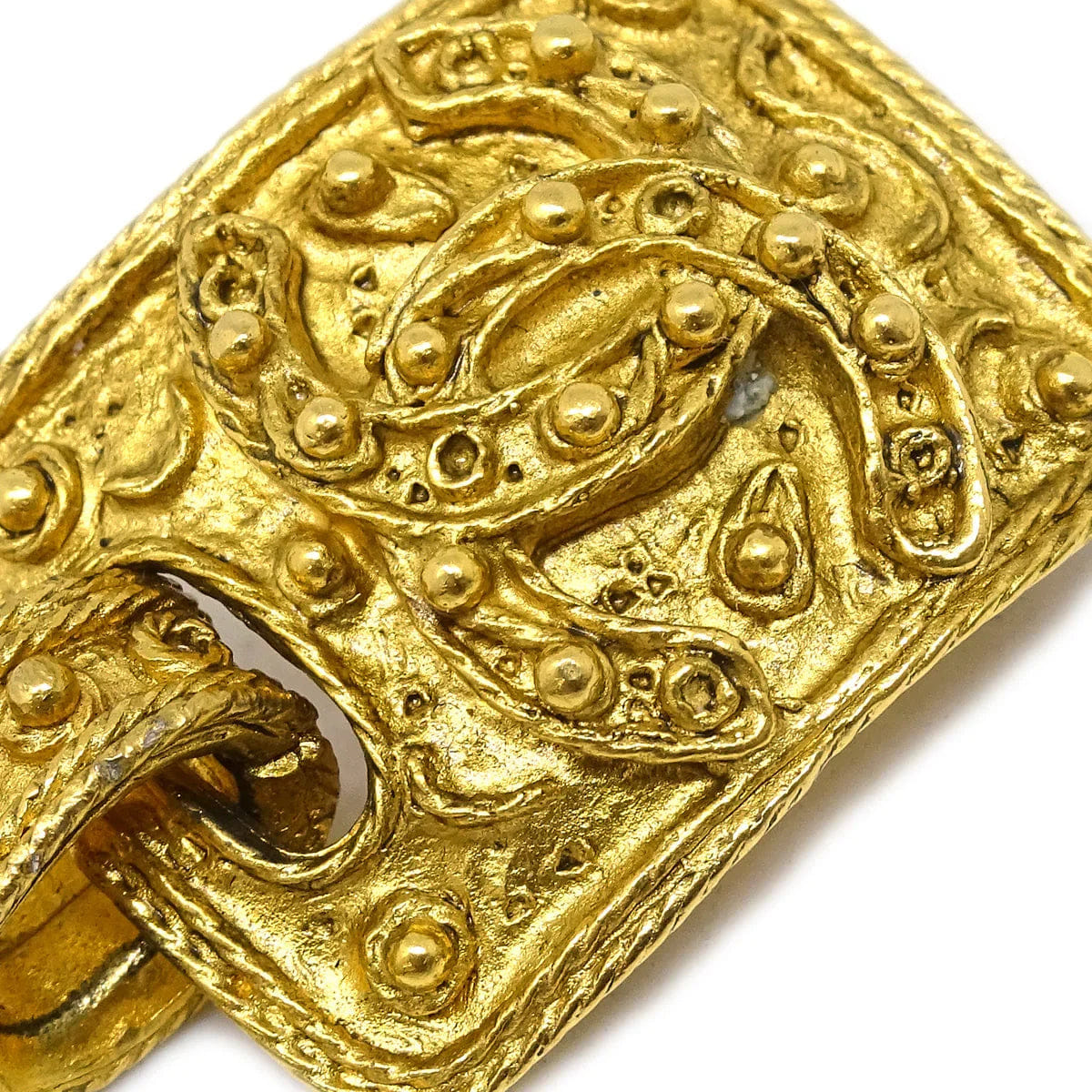 Chanel Filigree Gripoix Dangle Earrings Clip - On Gold 94A
