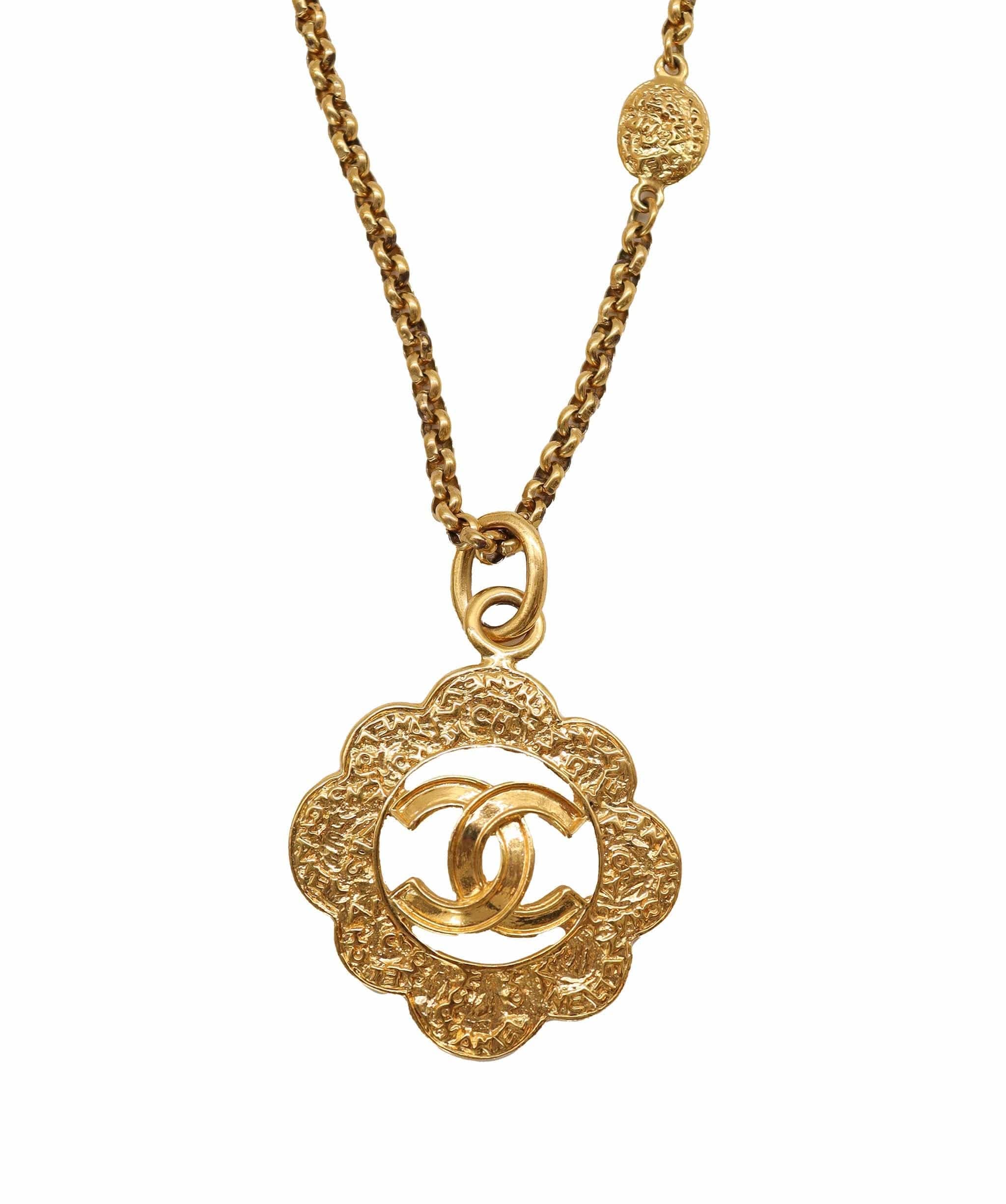 Chanel Vintage Gold CC Logo Chain Pendant Necklace DXBS4482