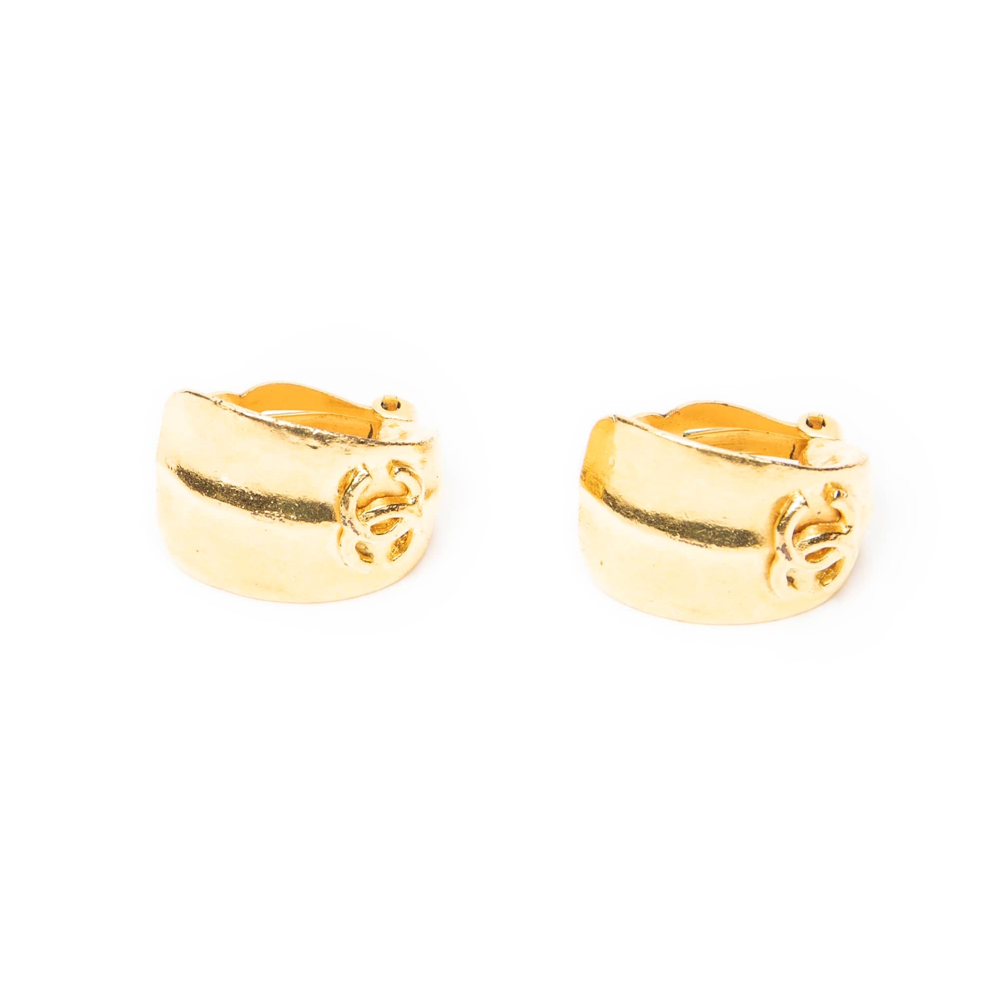 Chanel Gold Stainless Steel without Nickel CC Curved Clip On Earrings ABC5820
