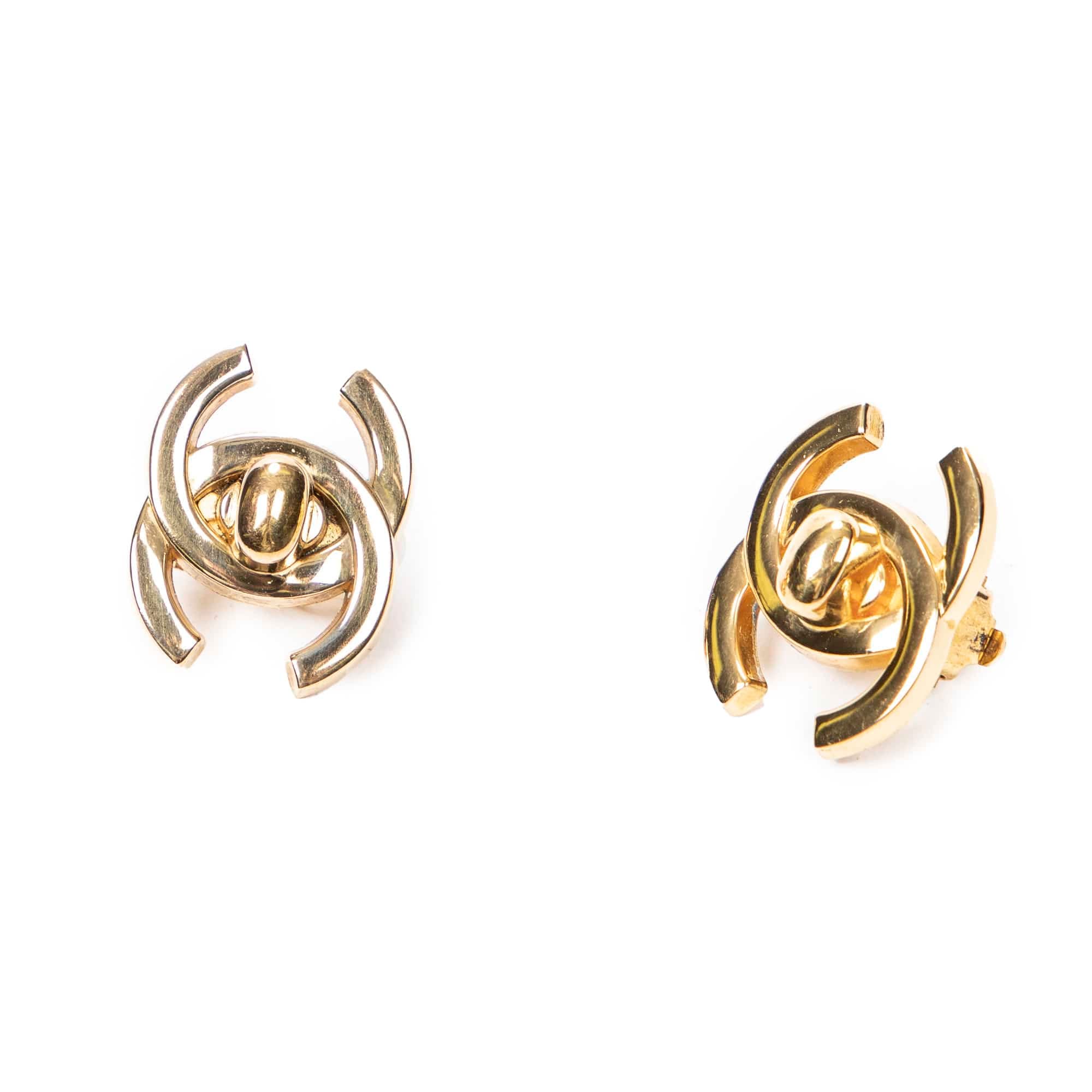 Chanel Gold Stainless Steel without Nickel CC Turn Lock Clip On Earrings AAX1879