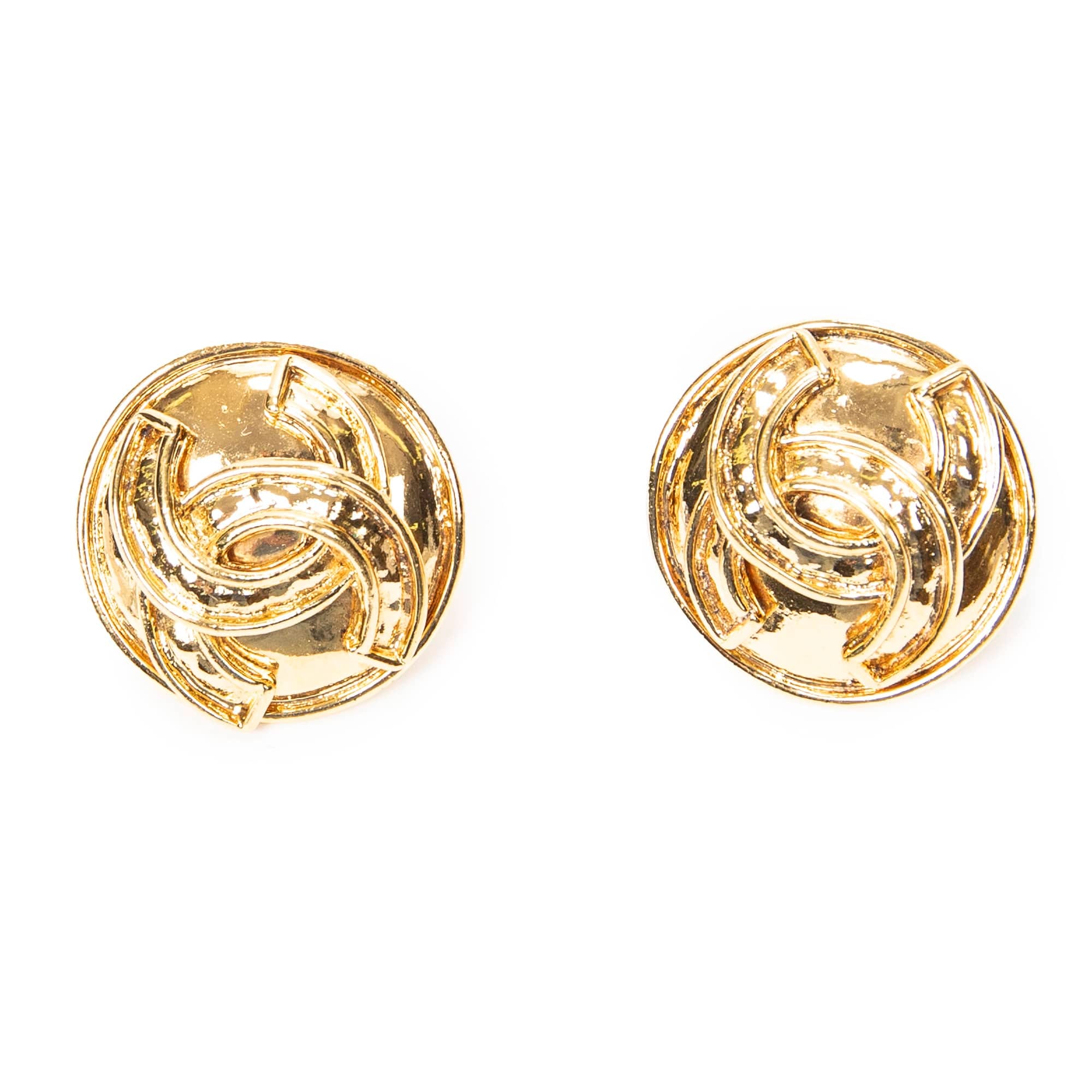 Chanel Gold Stainless Steel without Nickel CC Round Clip On Earrings ABC6561