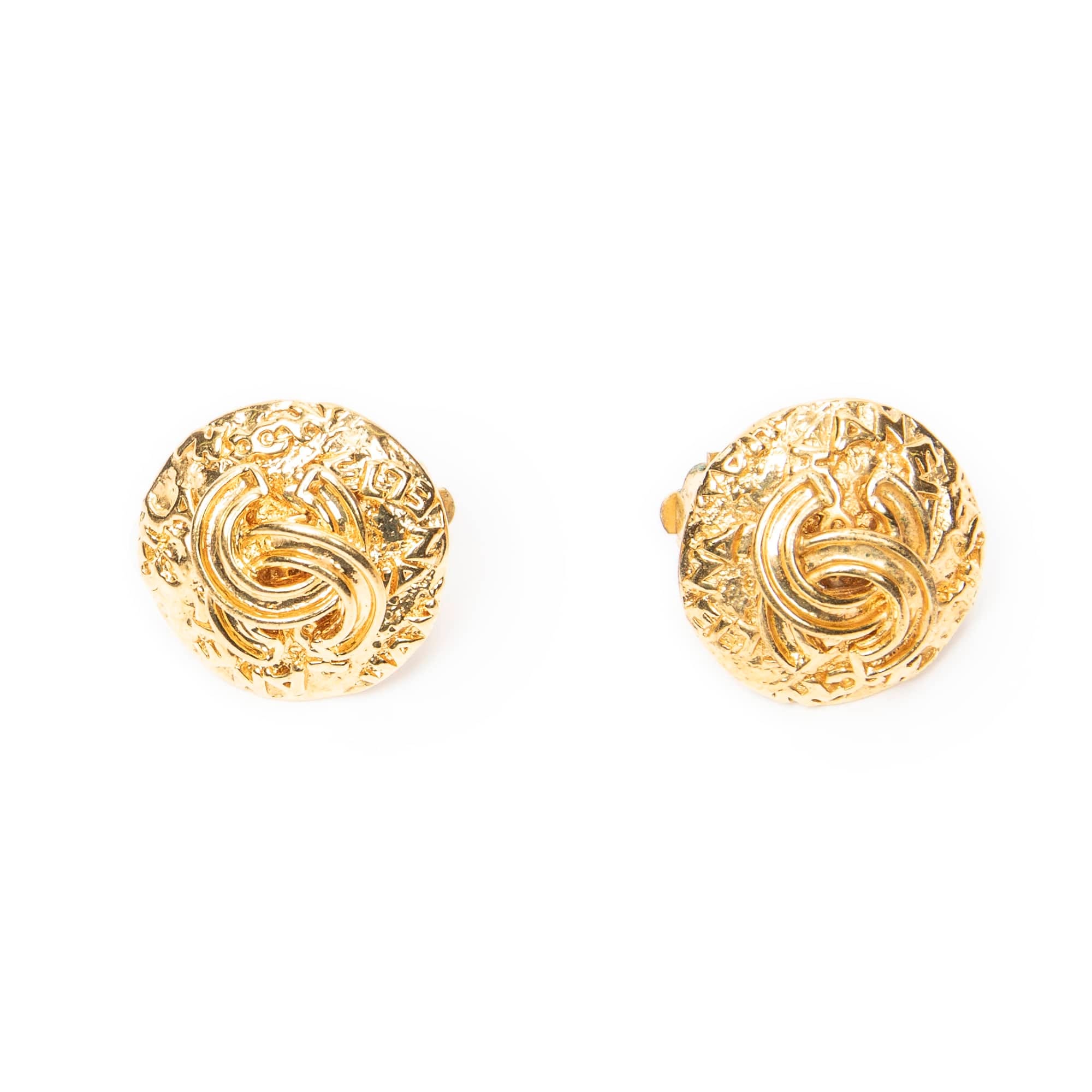Chanel Gold Stainless Steel without Nickel CC Round Clip On Earrings ABC5825