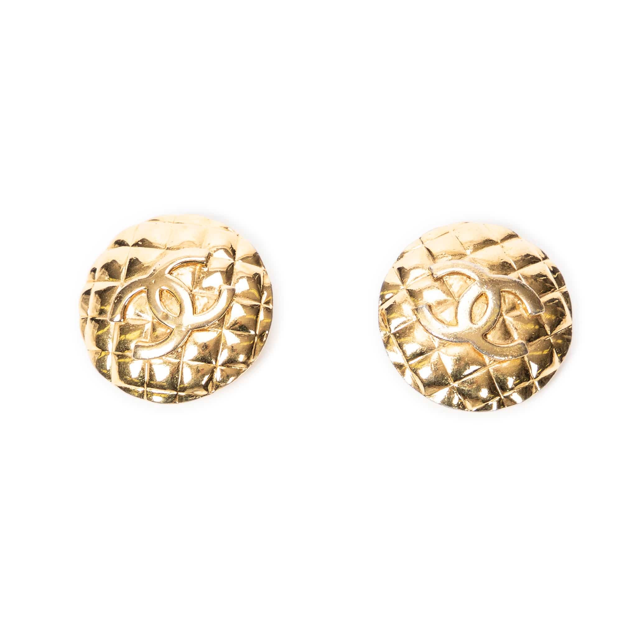 Chanel Gold Stainless Steel without Nickel CC Quilted Round Clip On Earrings ABA4617