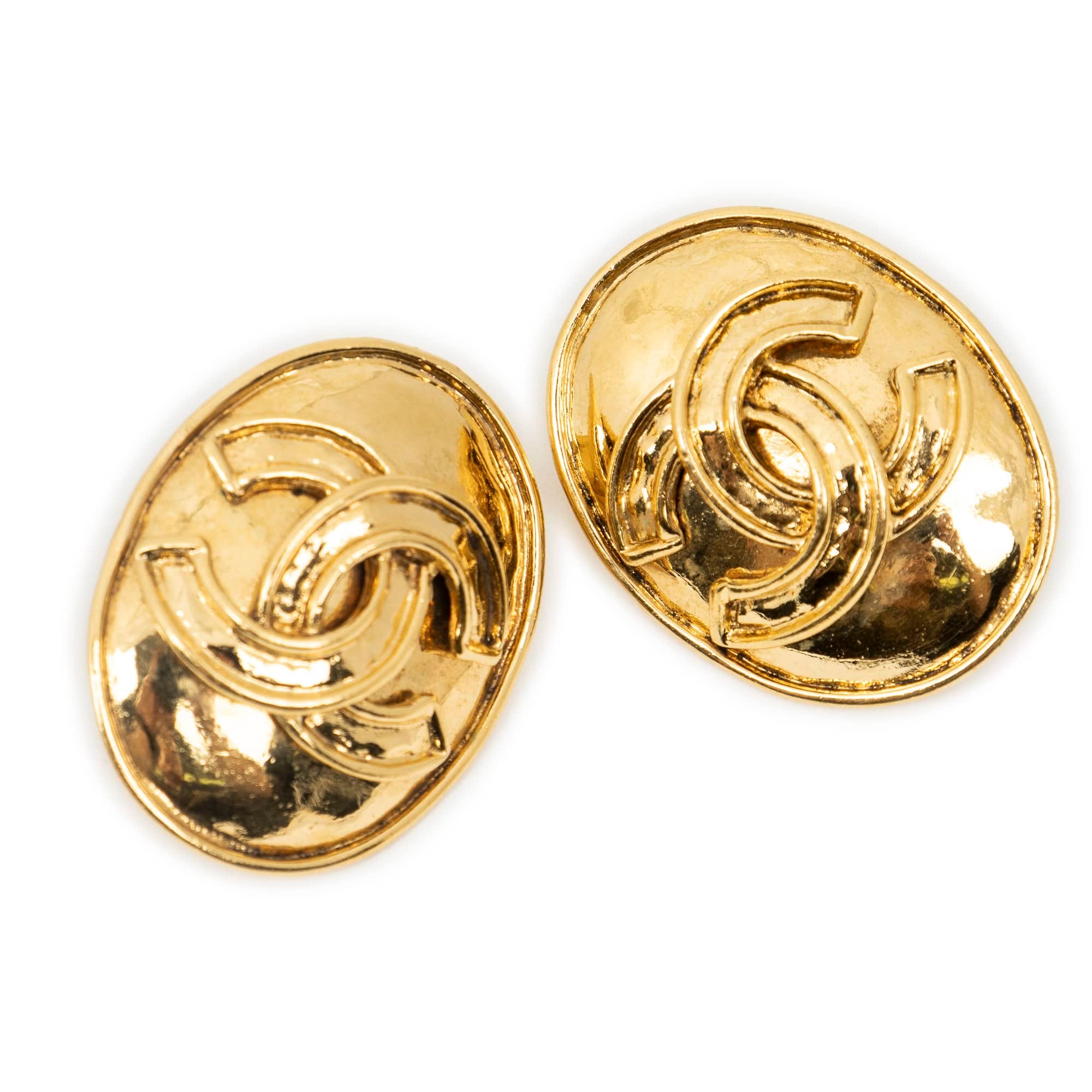 Chanel Gold Stainless Steel without Nickel CC Oval Clip On Earrings ABC5778