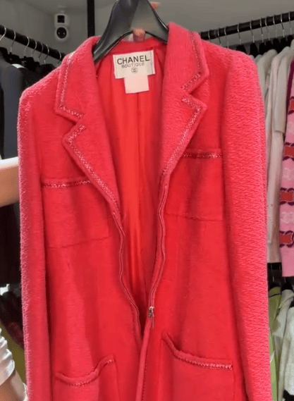 CHANEL VINTAGE BARBIE 1995 RED BLAZER 40 FT102345