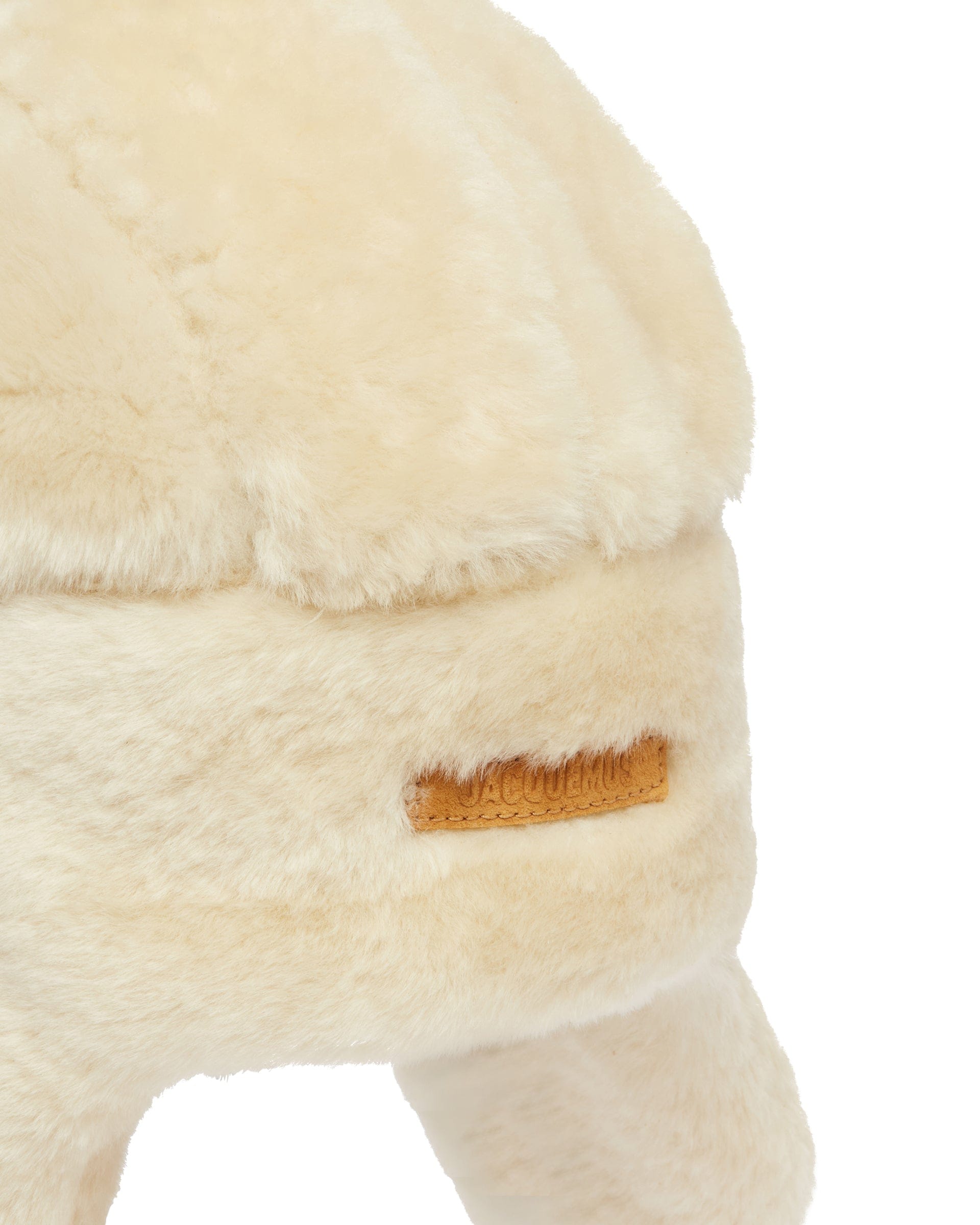 Jacquemus Cappello In Ecopelliccia Bianco