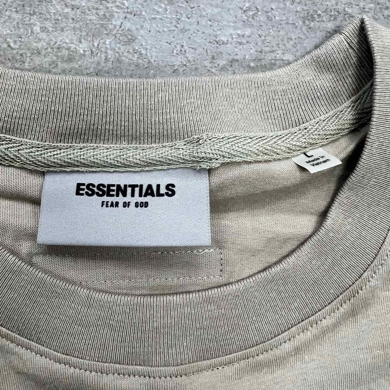 Fear of God T - Shirt ESSENTIALS Olive New Size L