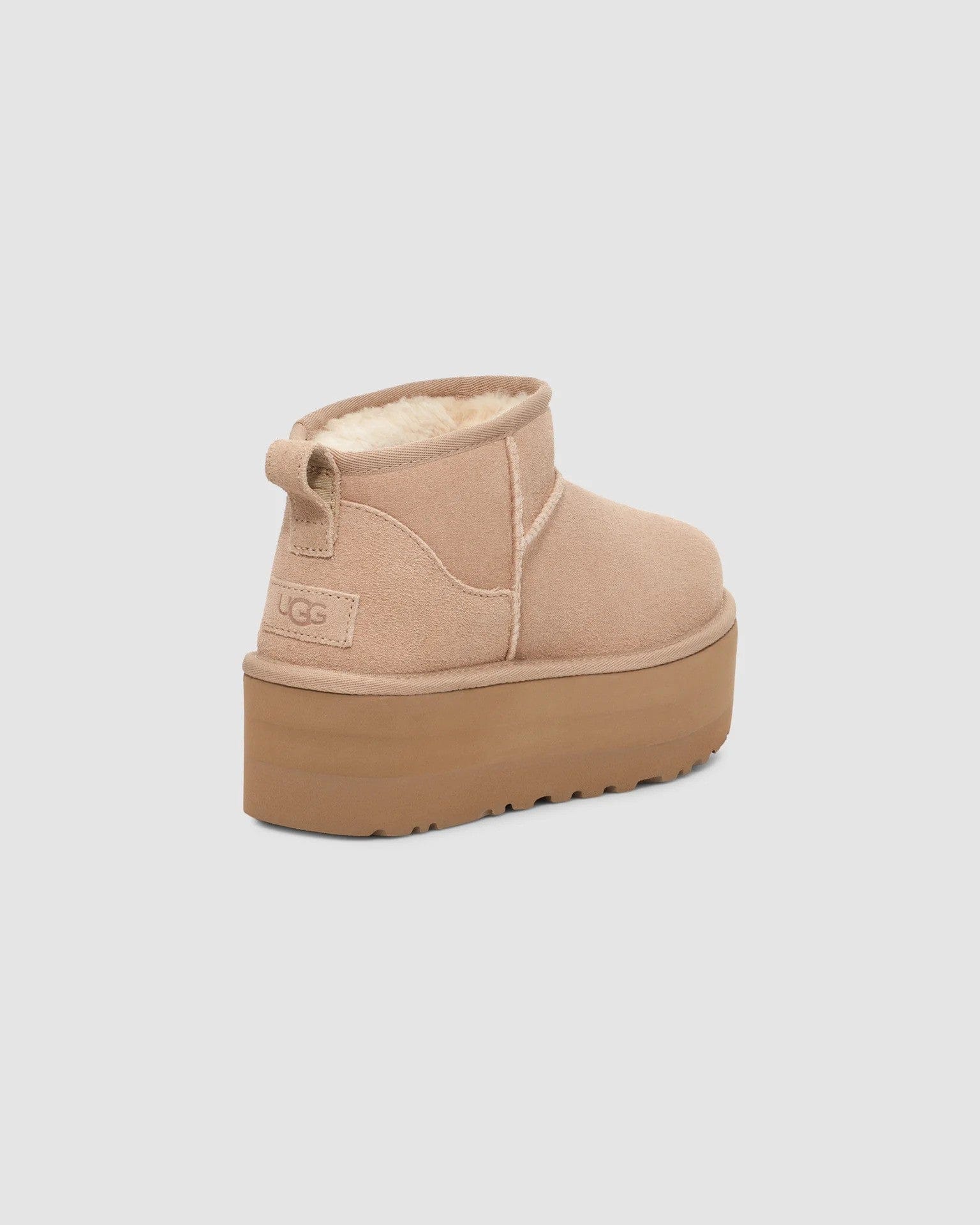 UGG WMNS CLASSIC ULTRA MINI PLATFORM - SAND
