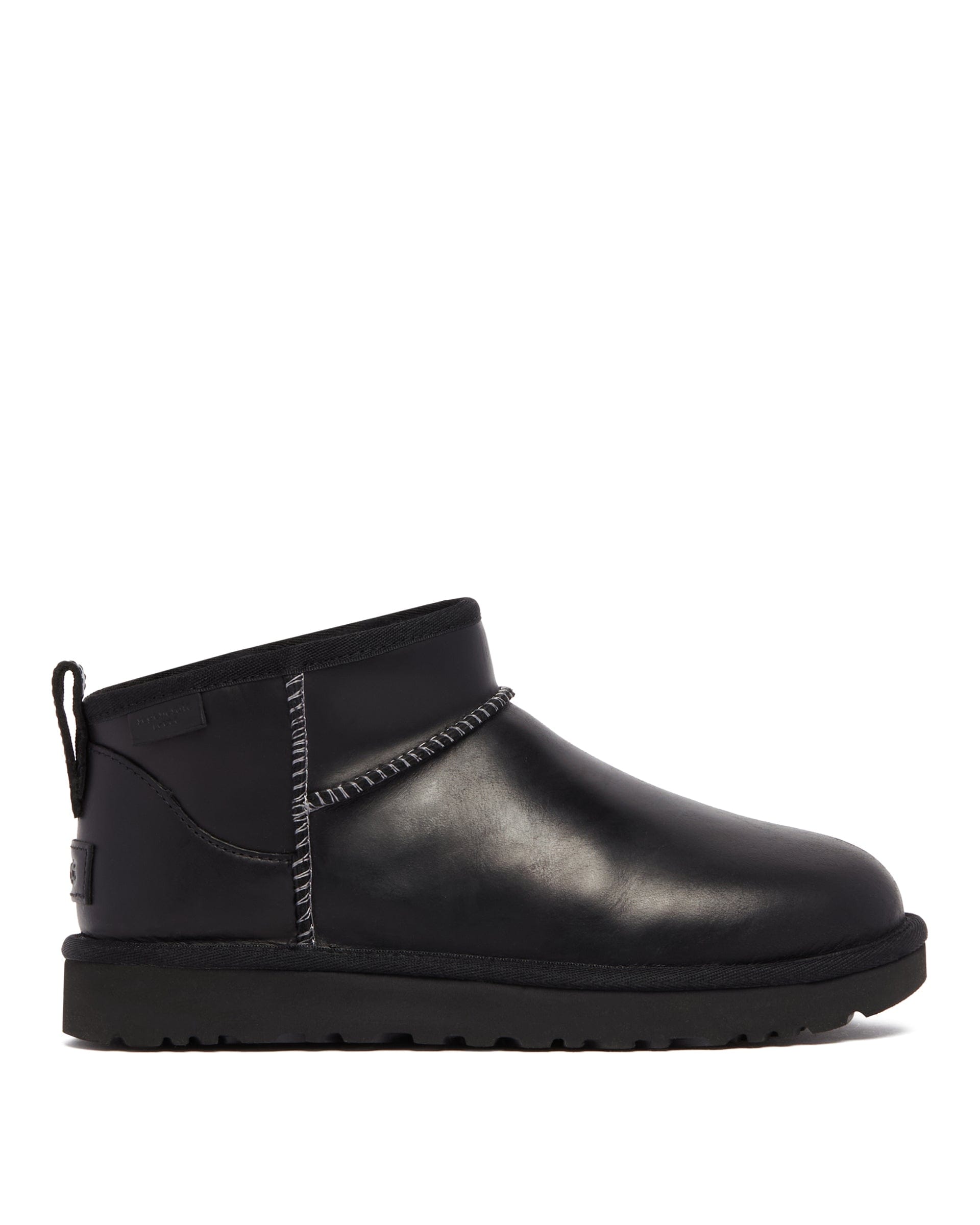 UGG Stivali Classic Ultra Mini Leather Regenerate Neri