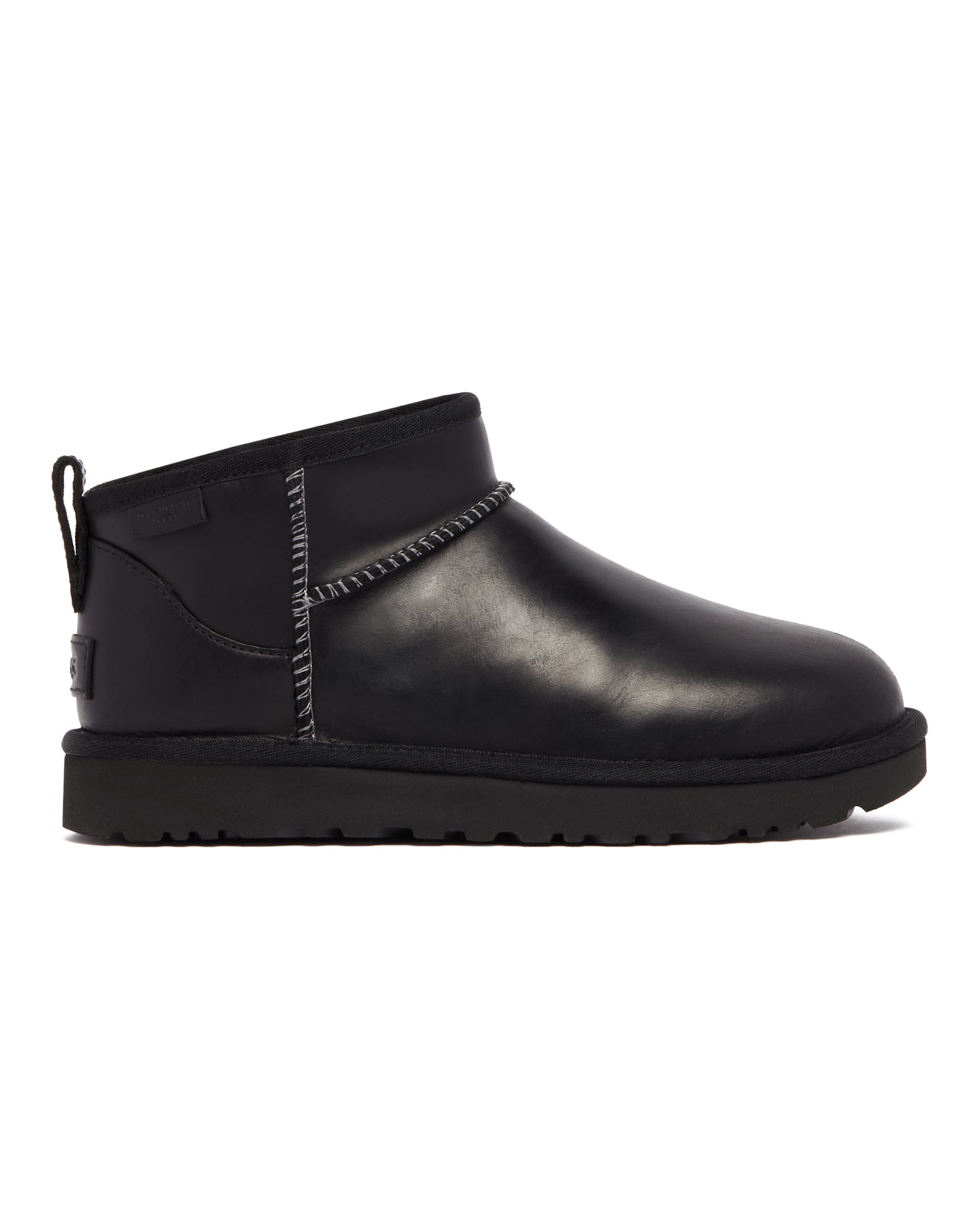 UGG Stivali Classic Ultra Mini Leather Regenerate Neri