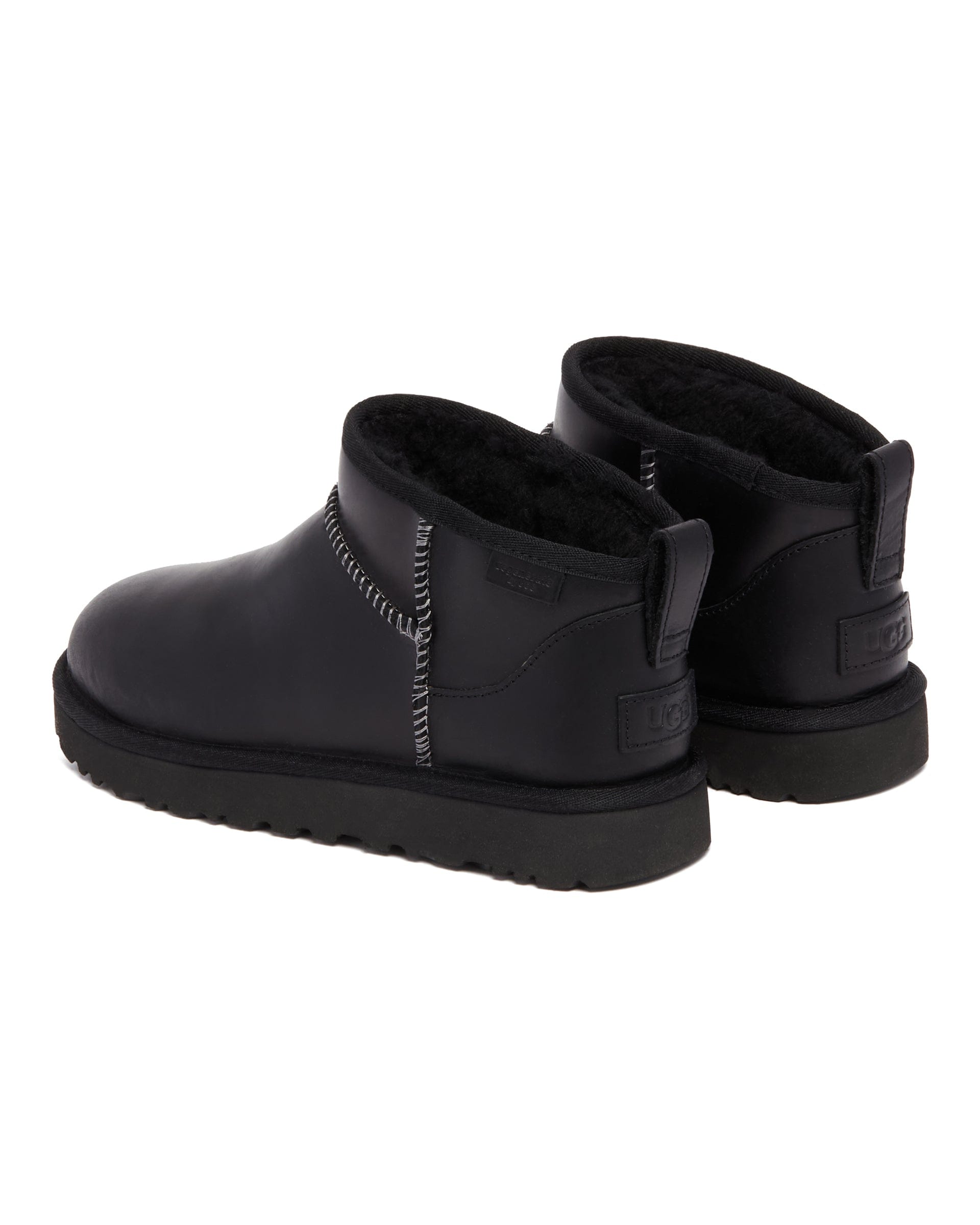 UGG Stivali Classic Ultra Mini Leather Regenerate Neri
