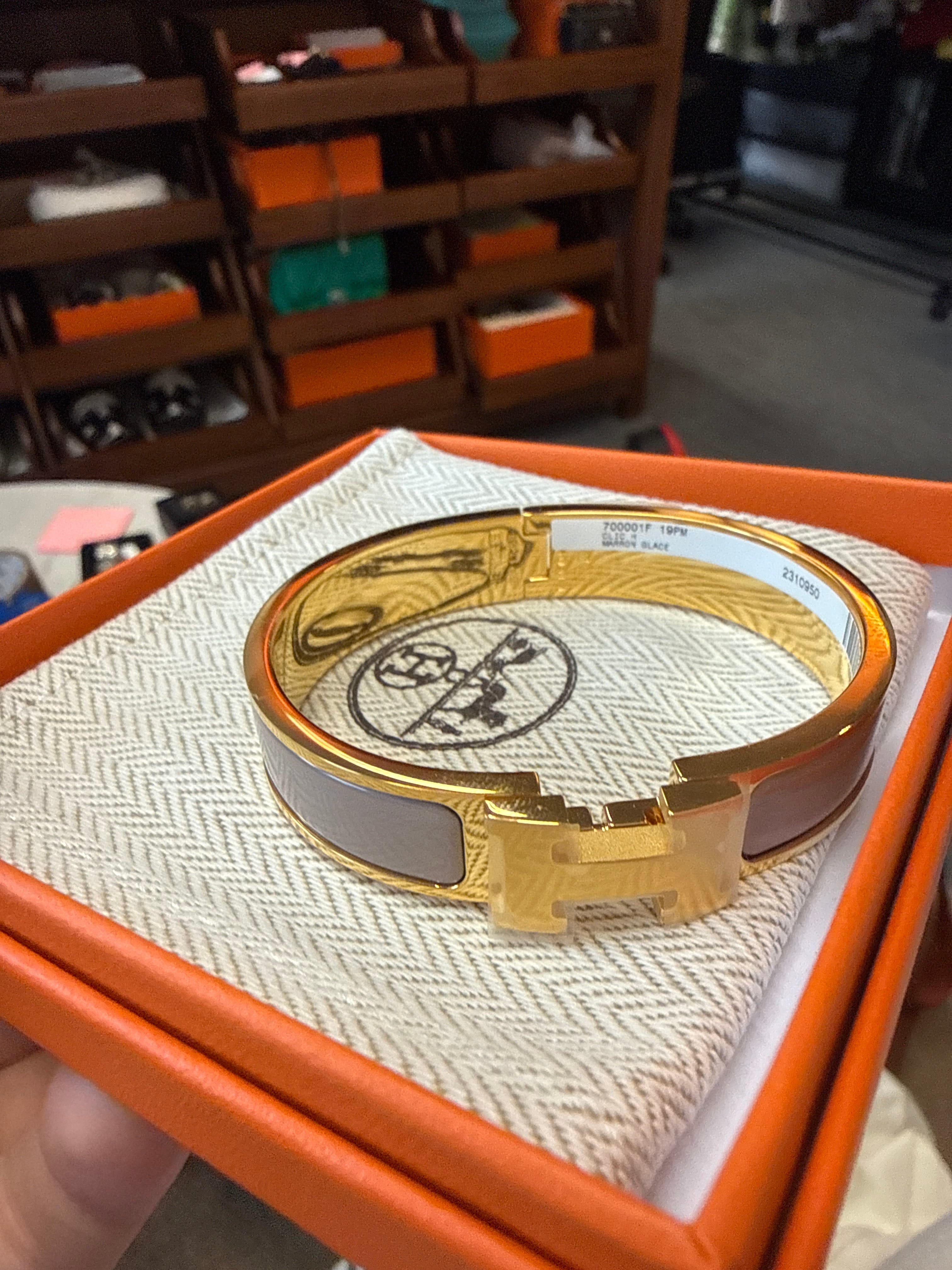 Hermes clic clac h bracelet Grey Yellow Gold AKC1305