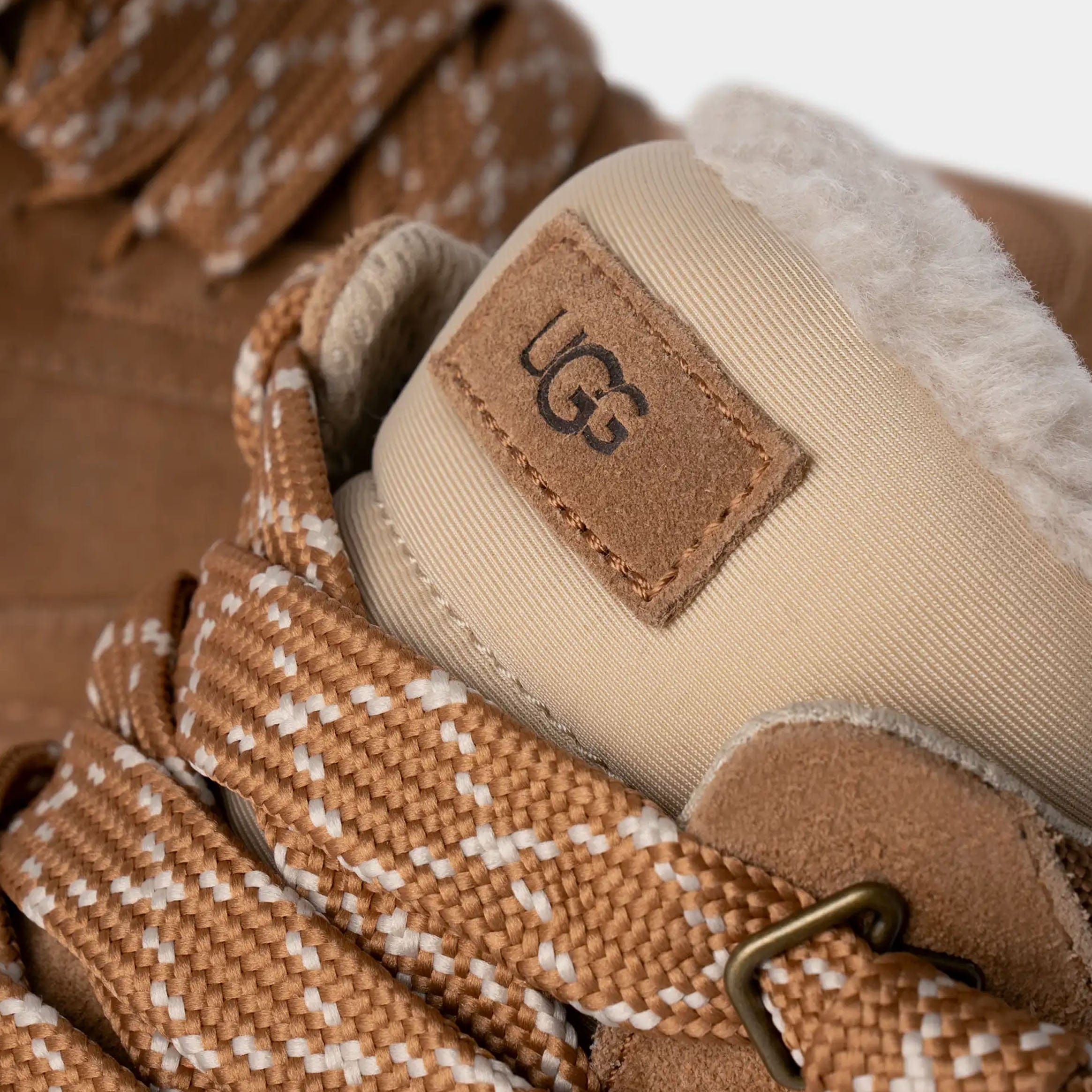 UGG Lowmel Mens Boots (Chestnut)