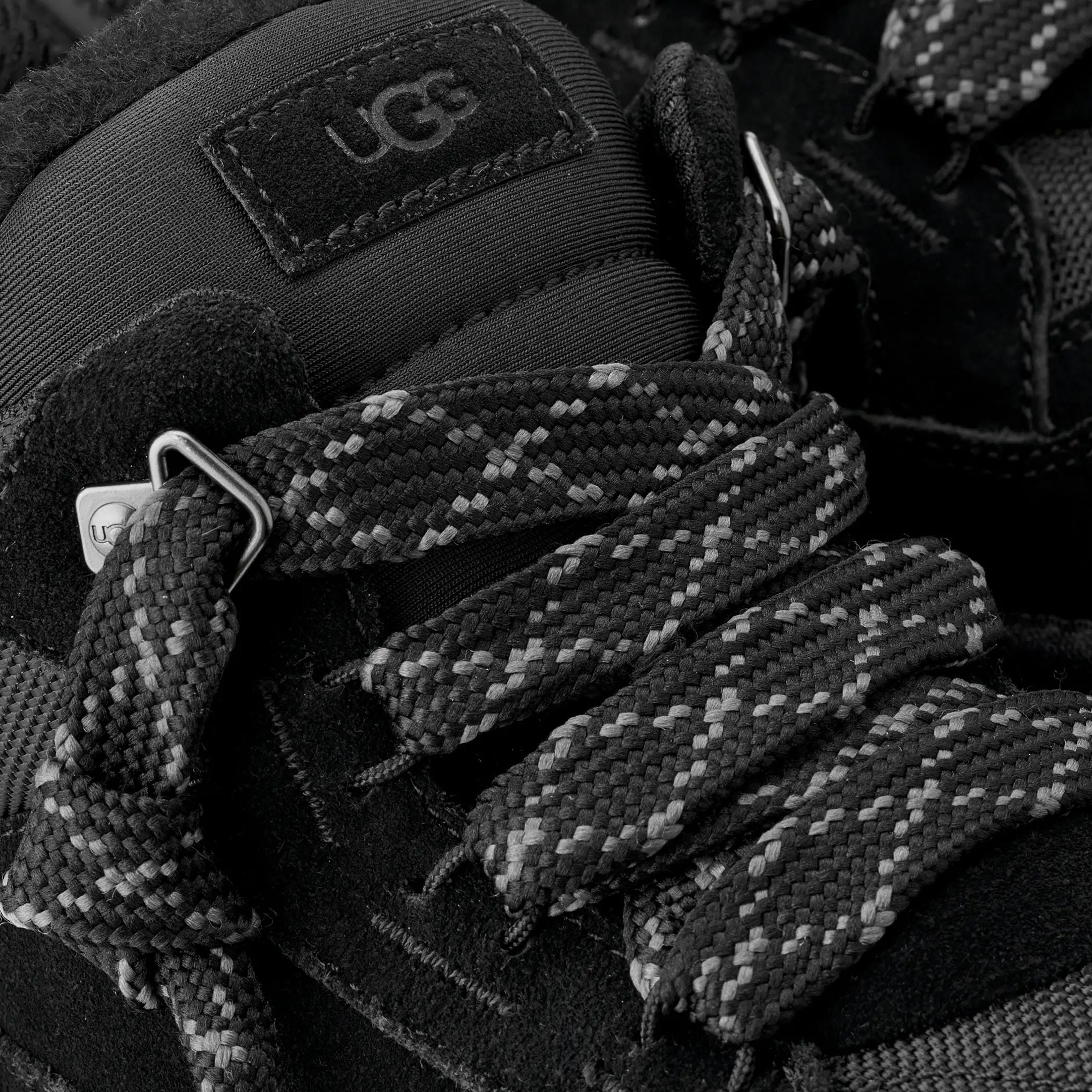UGG Lowmel Mens Boots (Black)