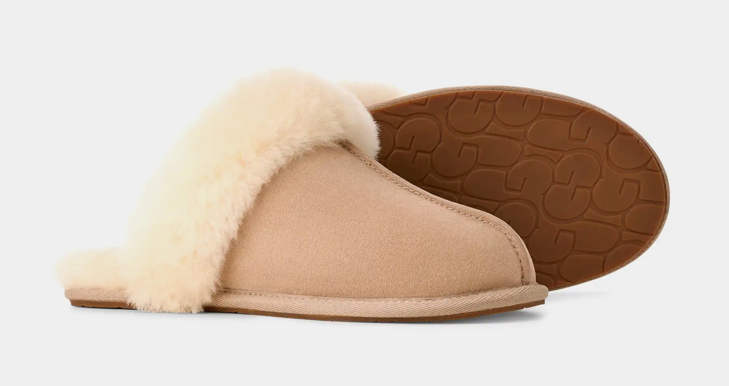 UGG Scuffette II Slipper Womens Sandals (Sand)