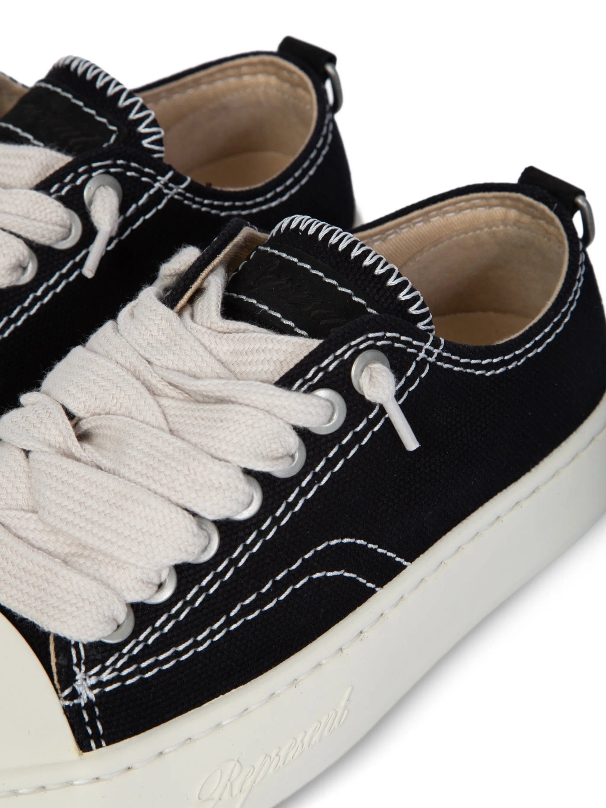 Represent contrast - stitching sneakers