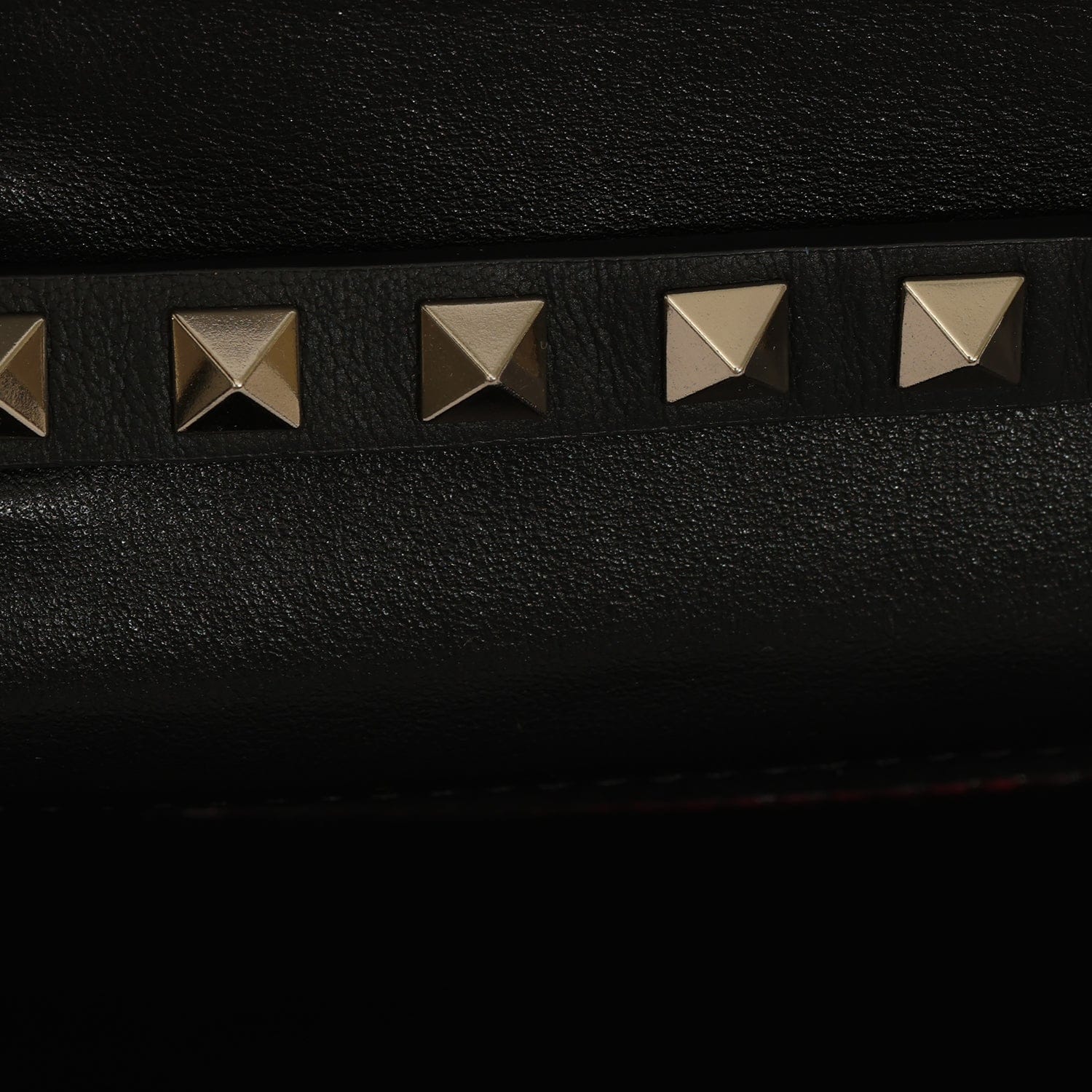 VALENTINO GARAVANI ROCKSTUD GRAINY CALFSKIN CROSSBODY BAG