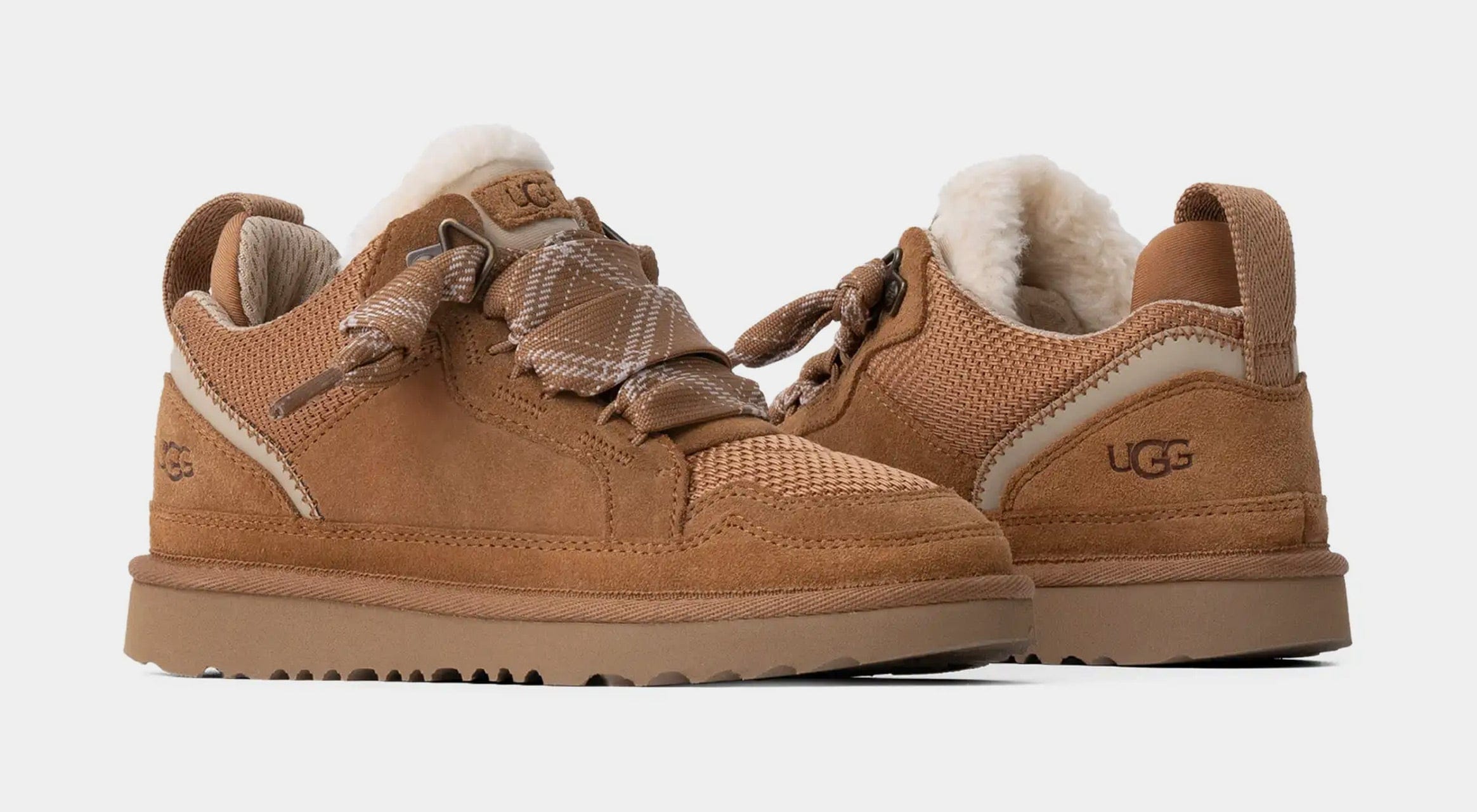 UGG Lowmel Chestnut Grade School Lifestyle Boots (Chestnut)