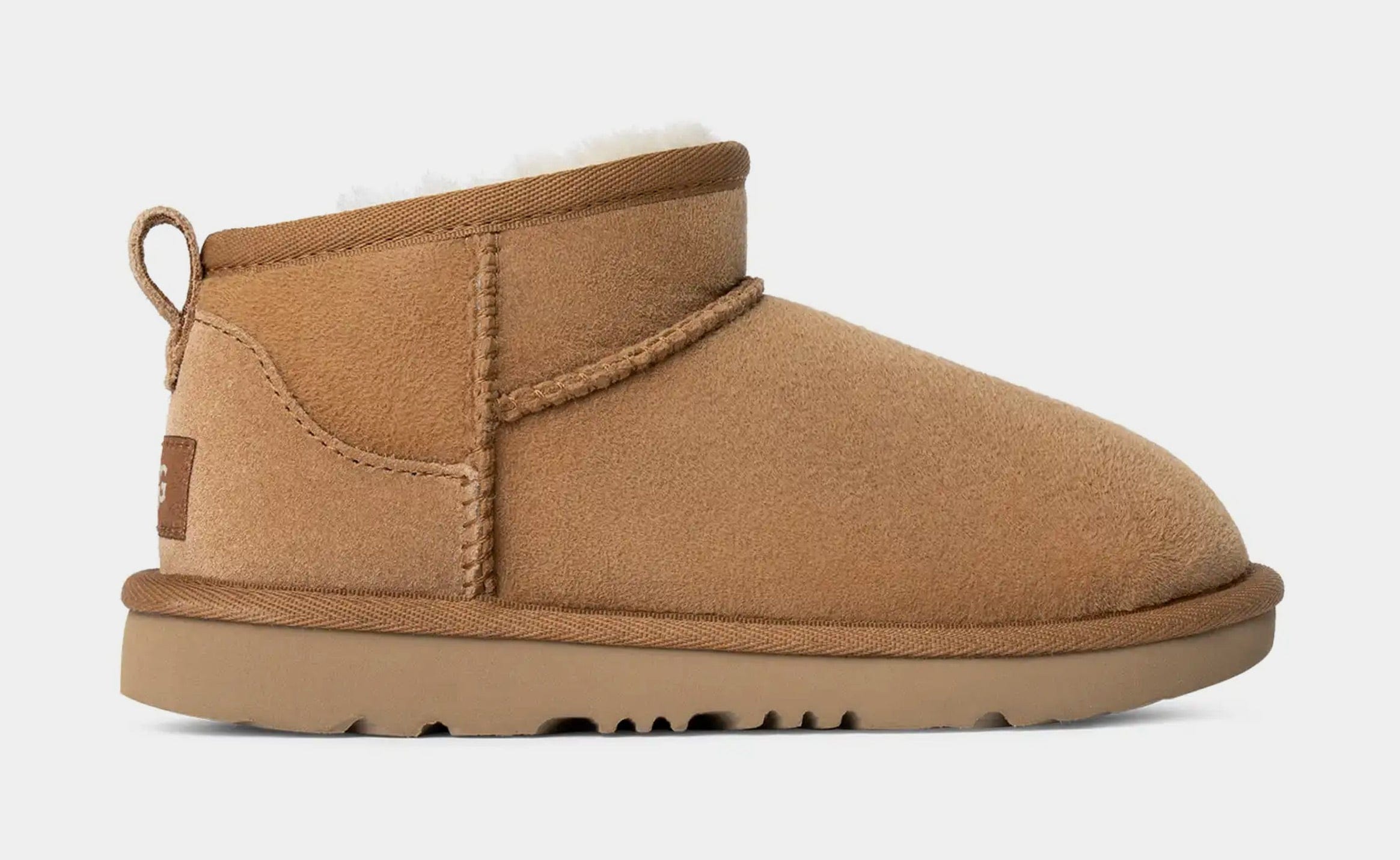 UGG Classic Ultra Mini Grade School Boots (Chestnut)