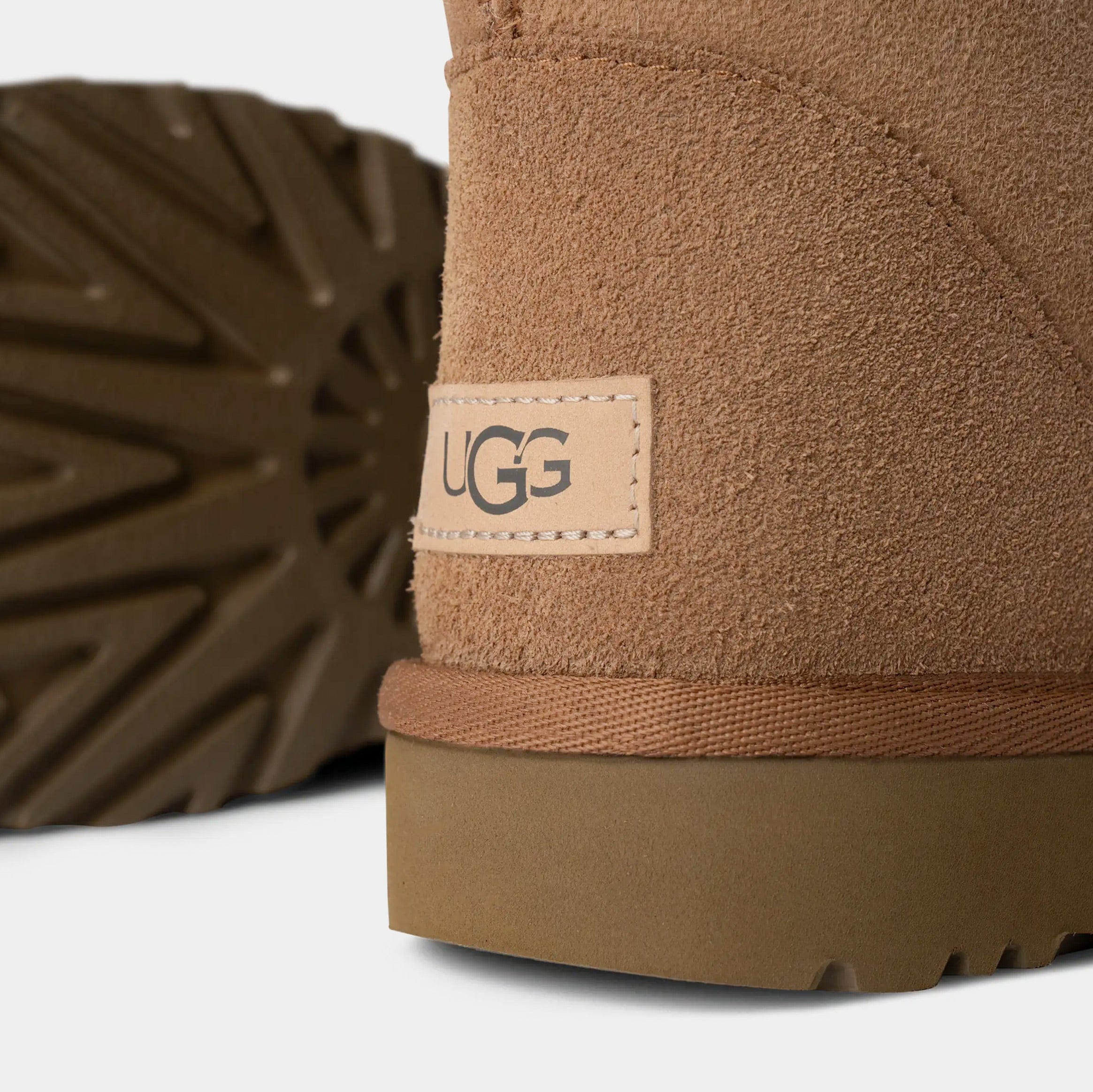 UGG Classic Tall II Womens Boots (Chestnut)