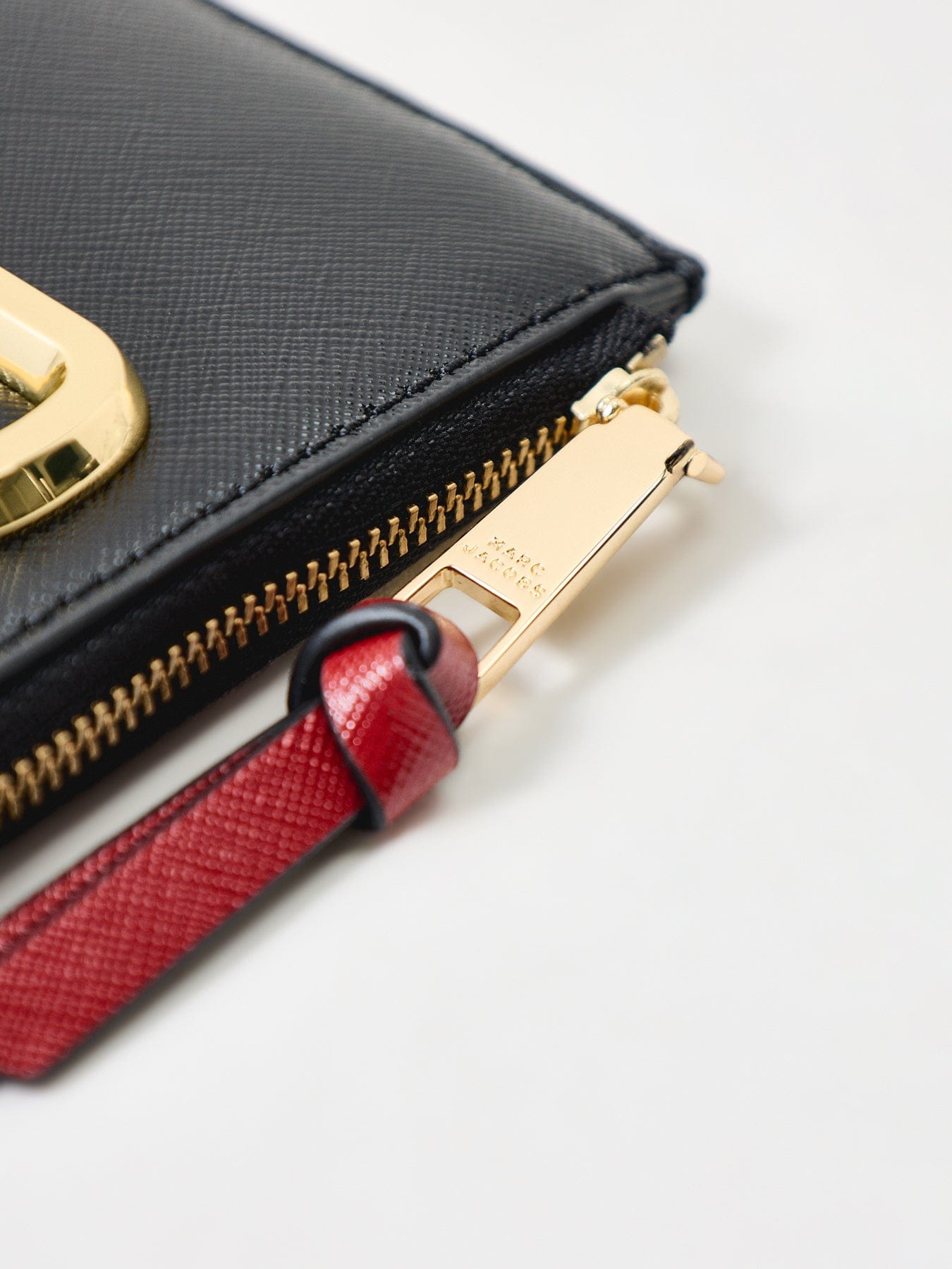 Marc Jacobs The Top Zip Multi Wallet Black