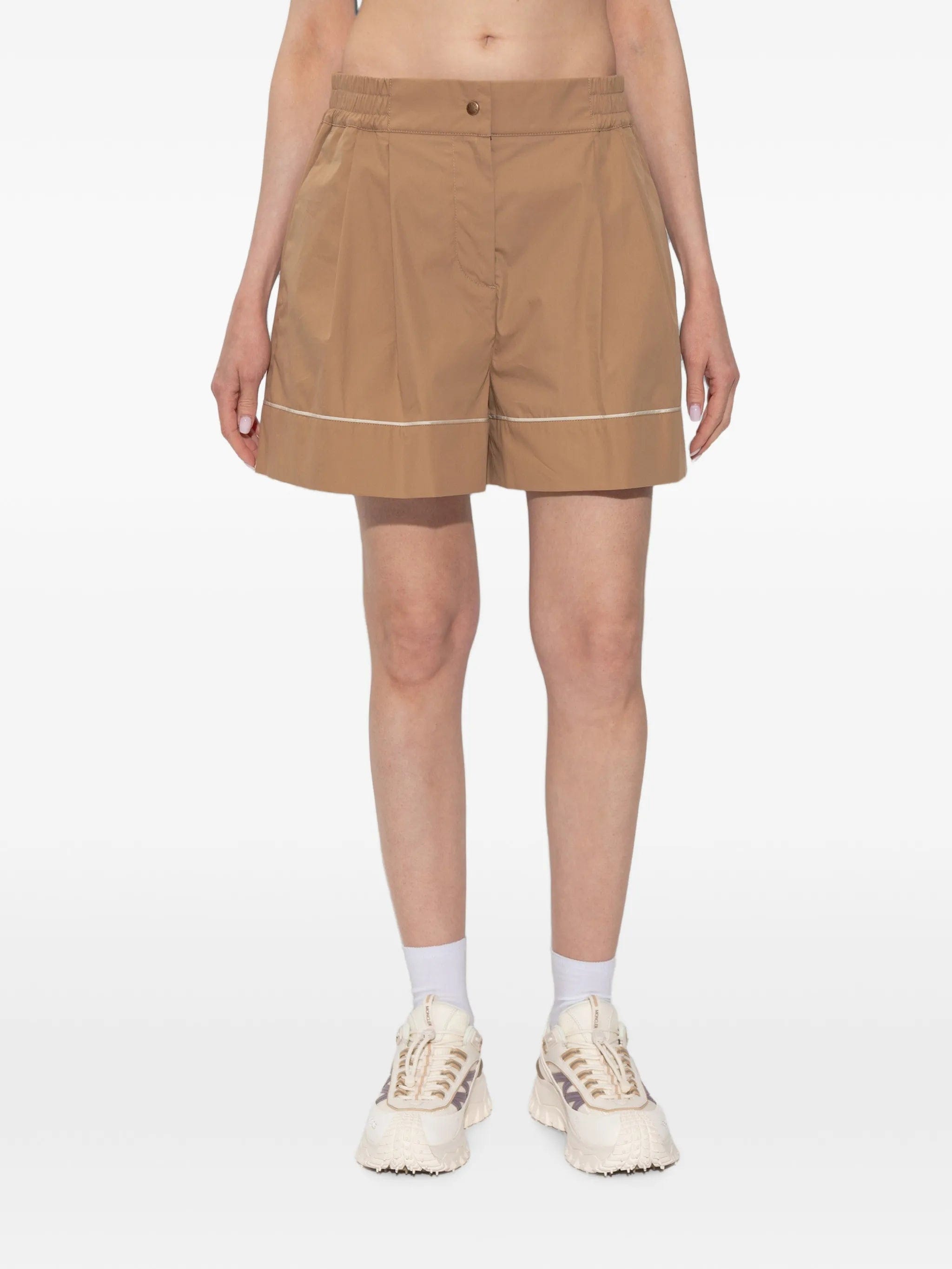 Moncler logo - patch tailored shorts